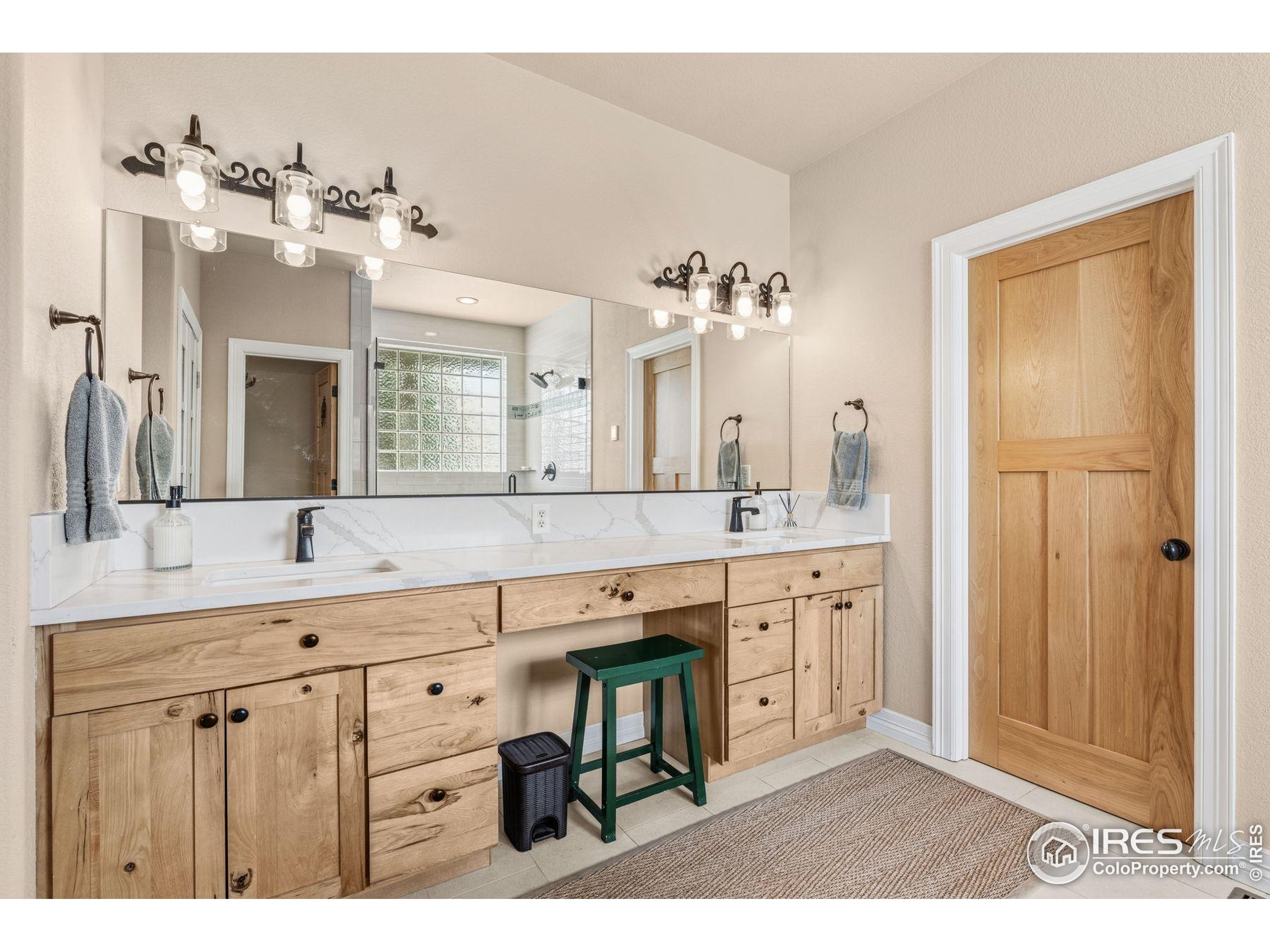 4253 Falcon Pointe Ct