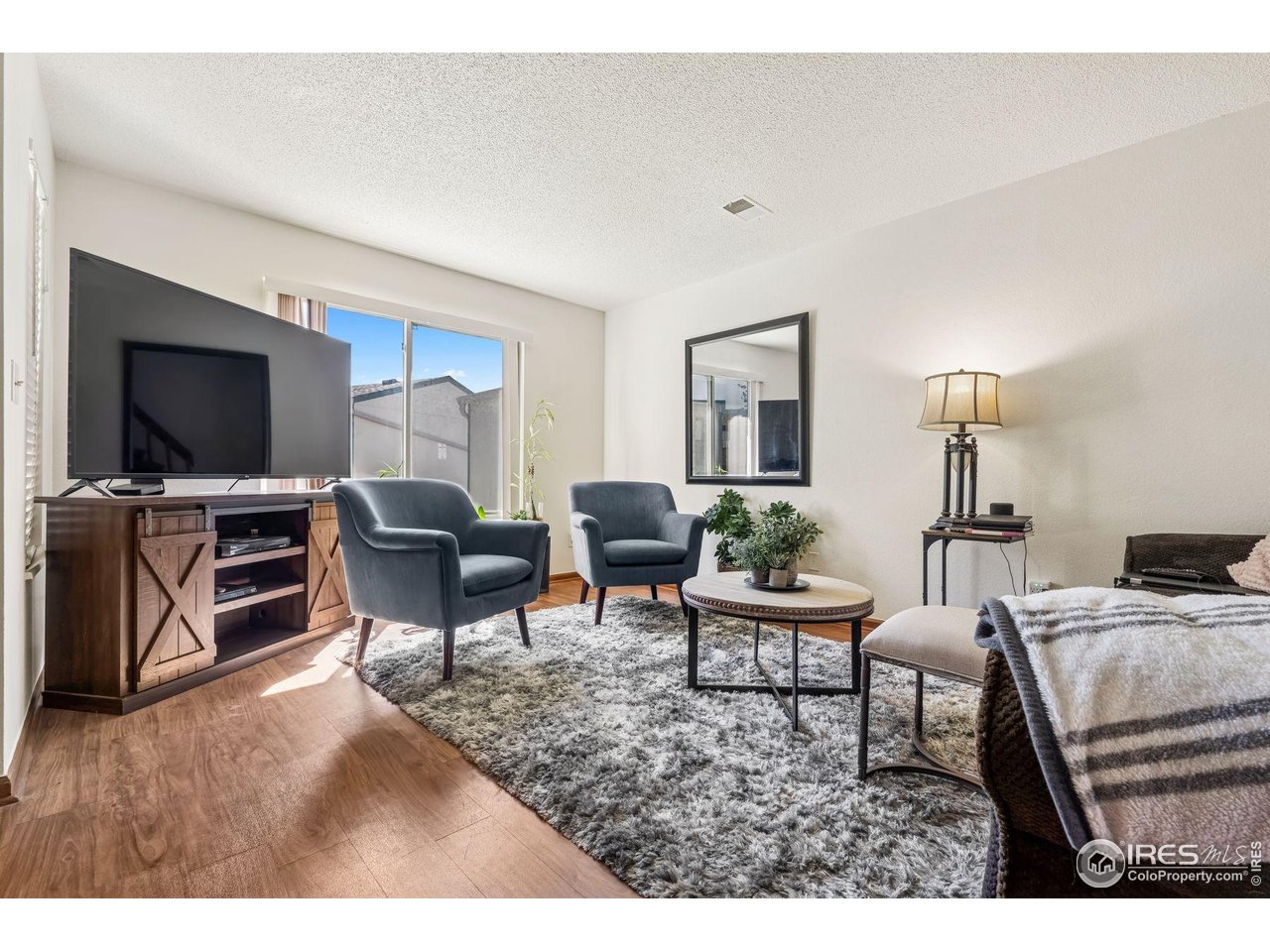 920 44th Avenue Ct 29