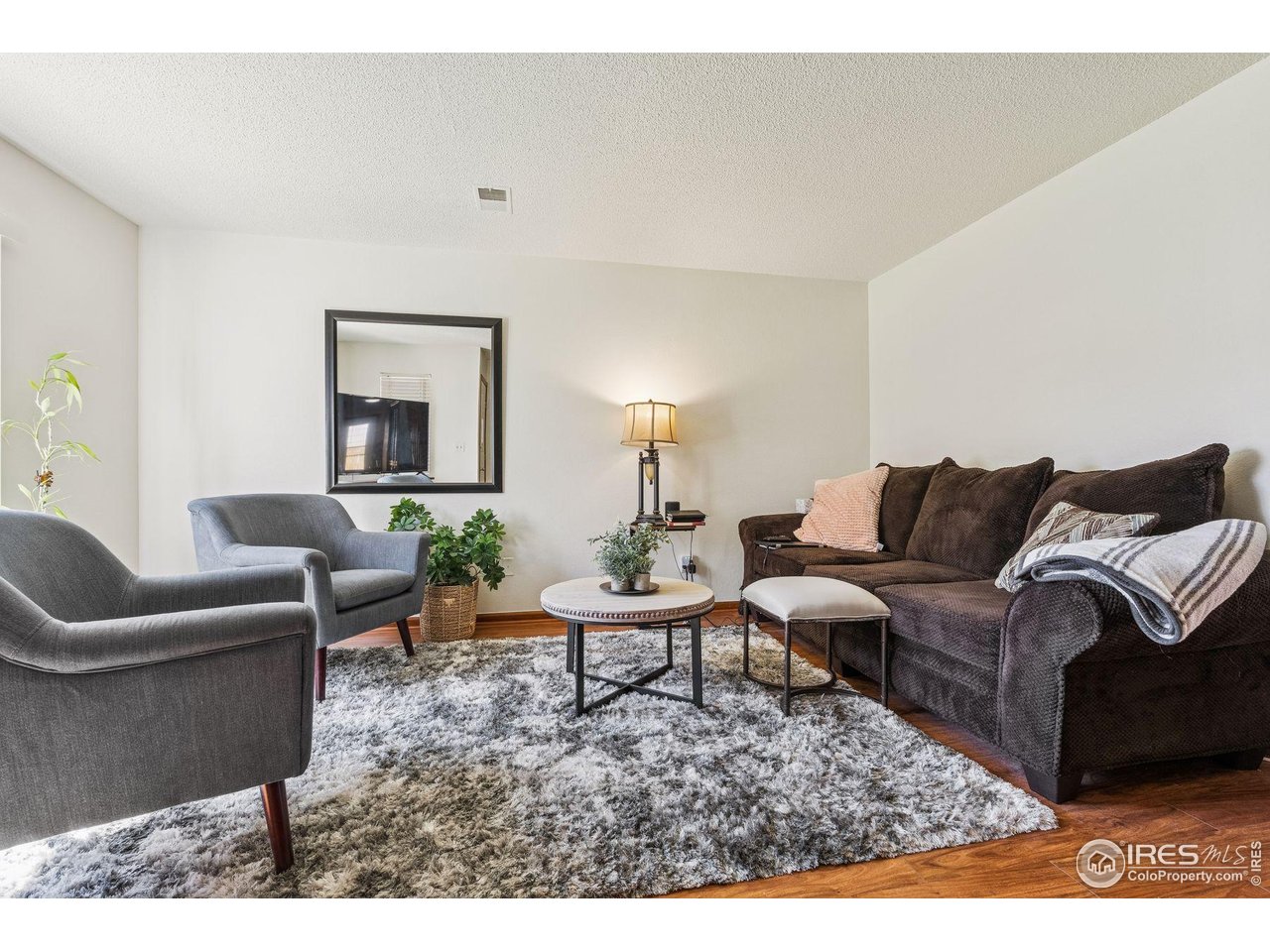 920 44th Avenue Ct 29