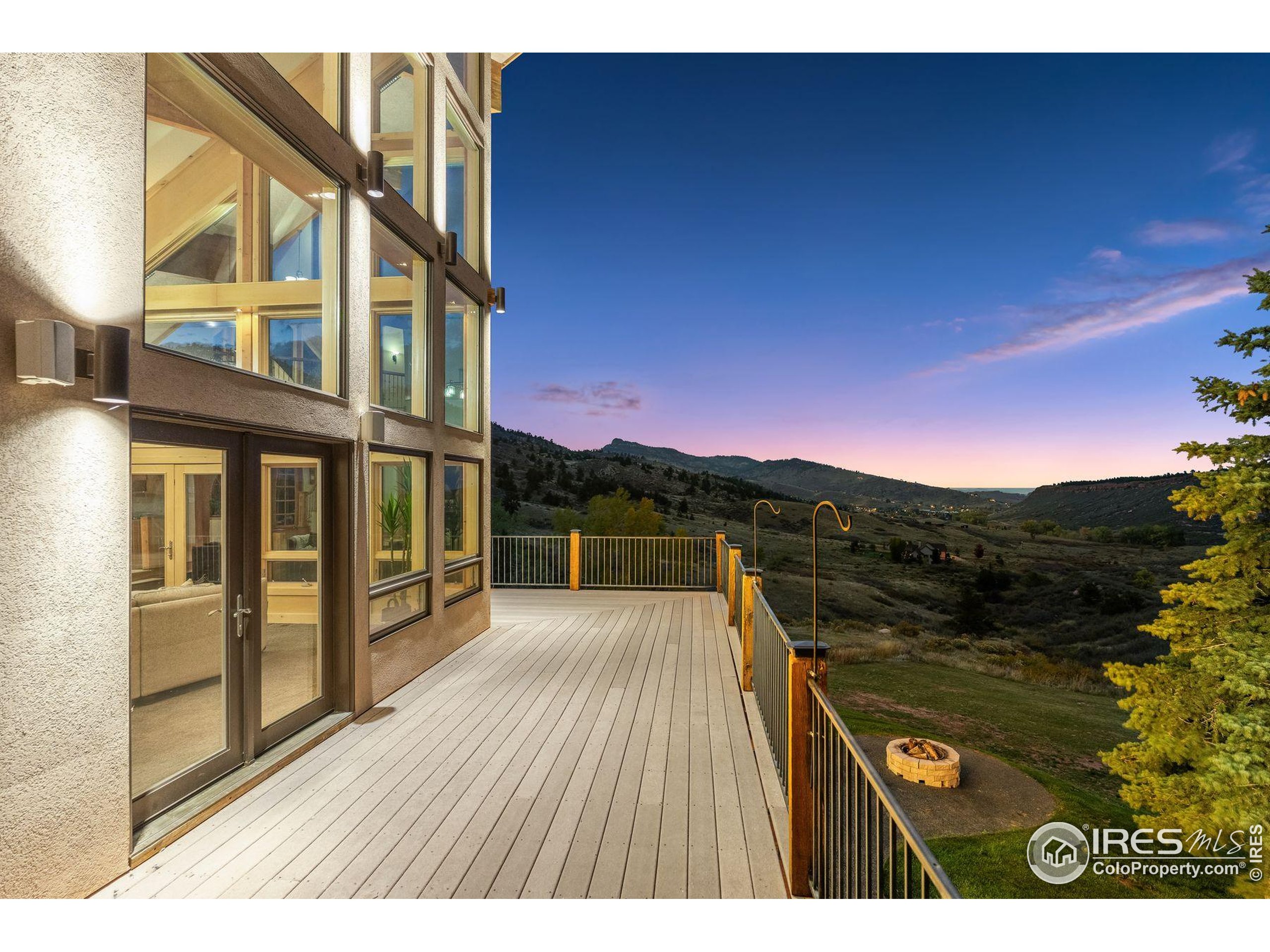 4736 Rim Rock Ridge Rd Fort Collins