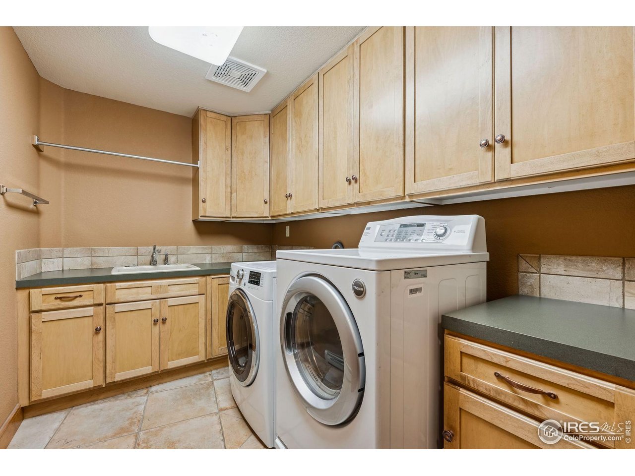 105 Elk Trl Red Feather Lakes