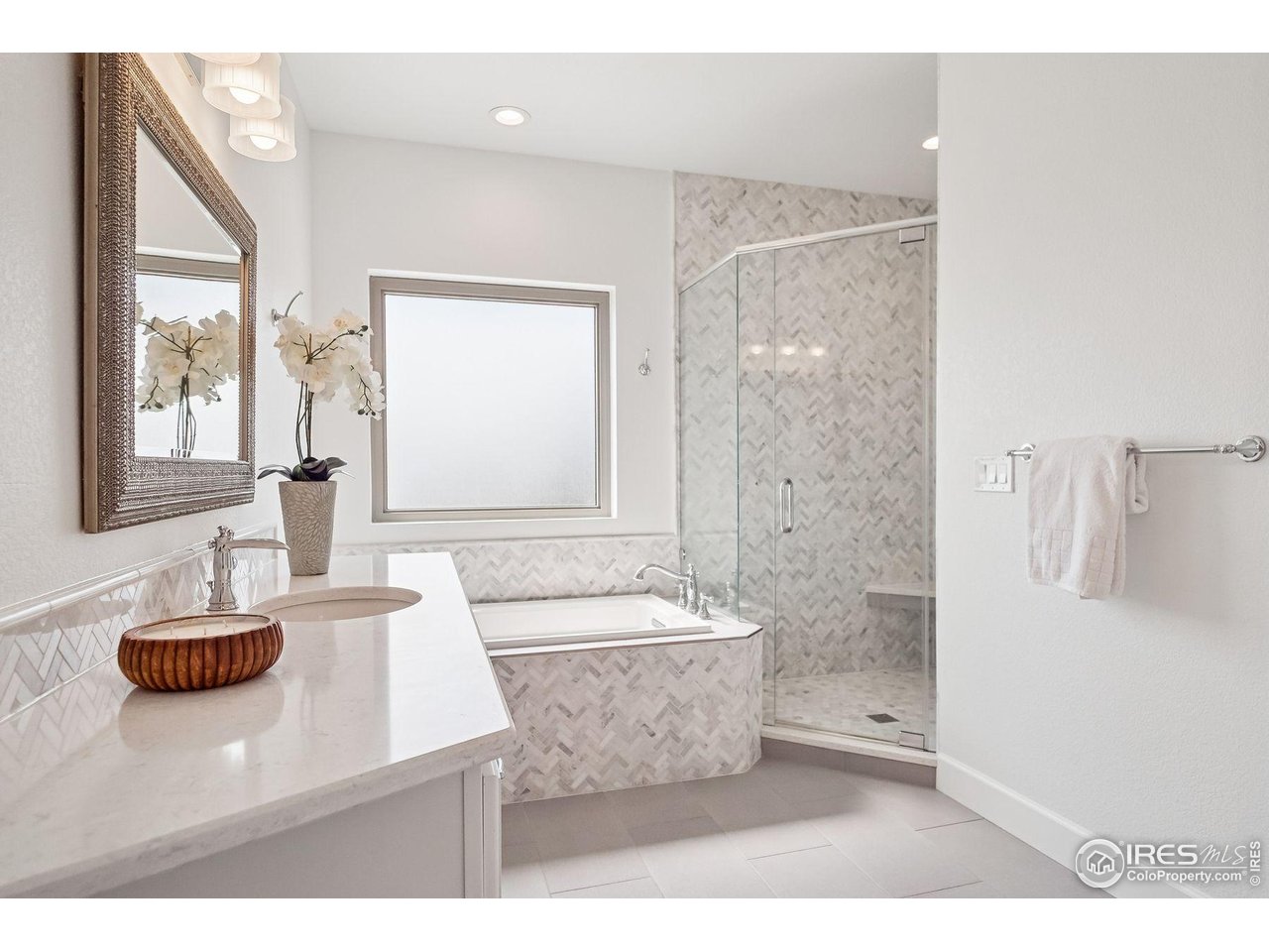 3300 Continental Cir