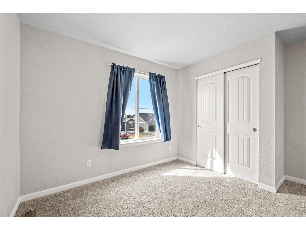 1216 104th Ave Ct