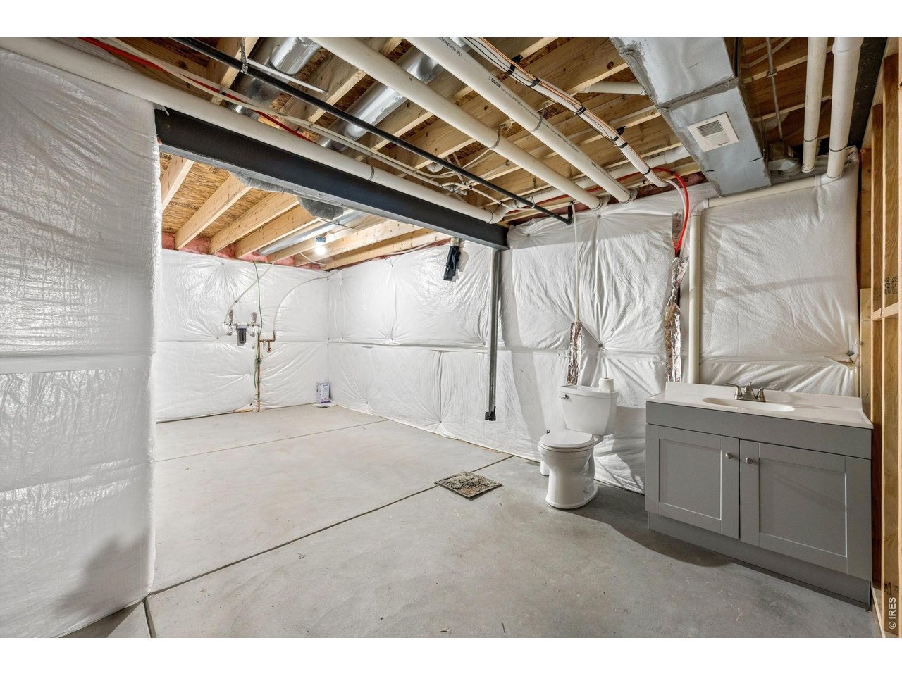 1216 104th Ave Ct