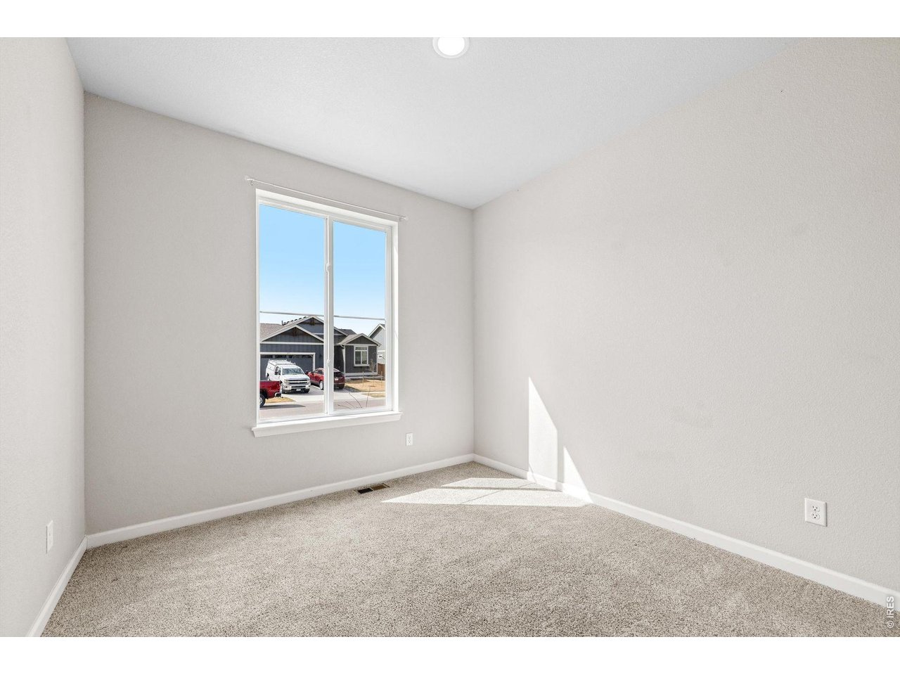 1216 104th Ave Ct