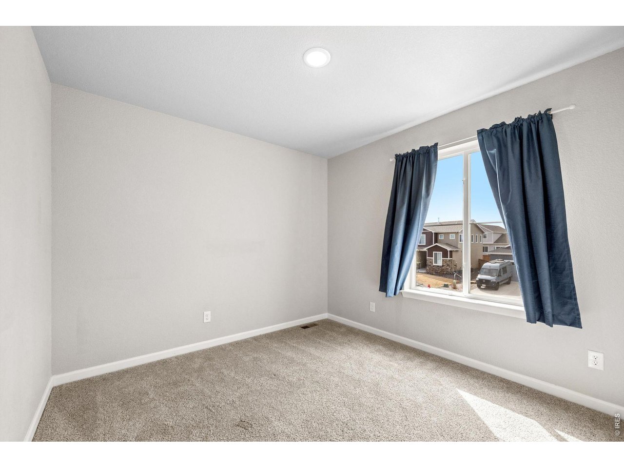 1216 104th Ave Ct