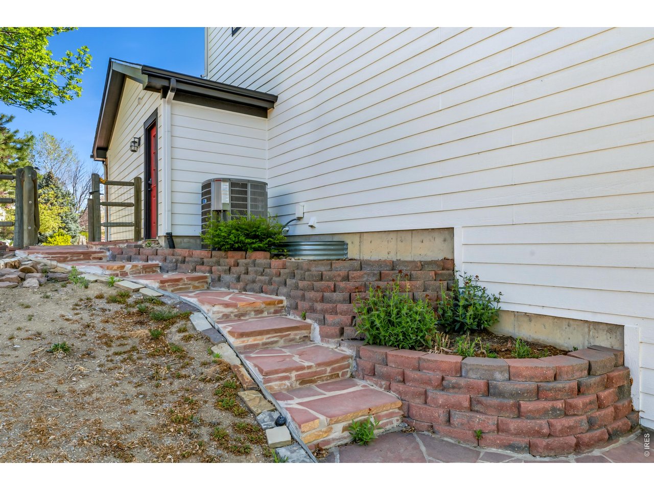 11693 Montgomery Cir