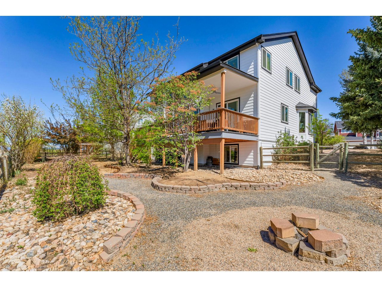 11693 Montgomery Cir