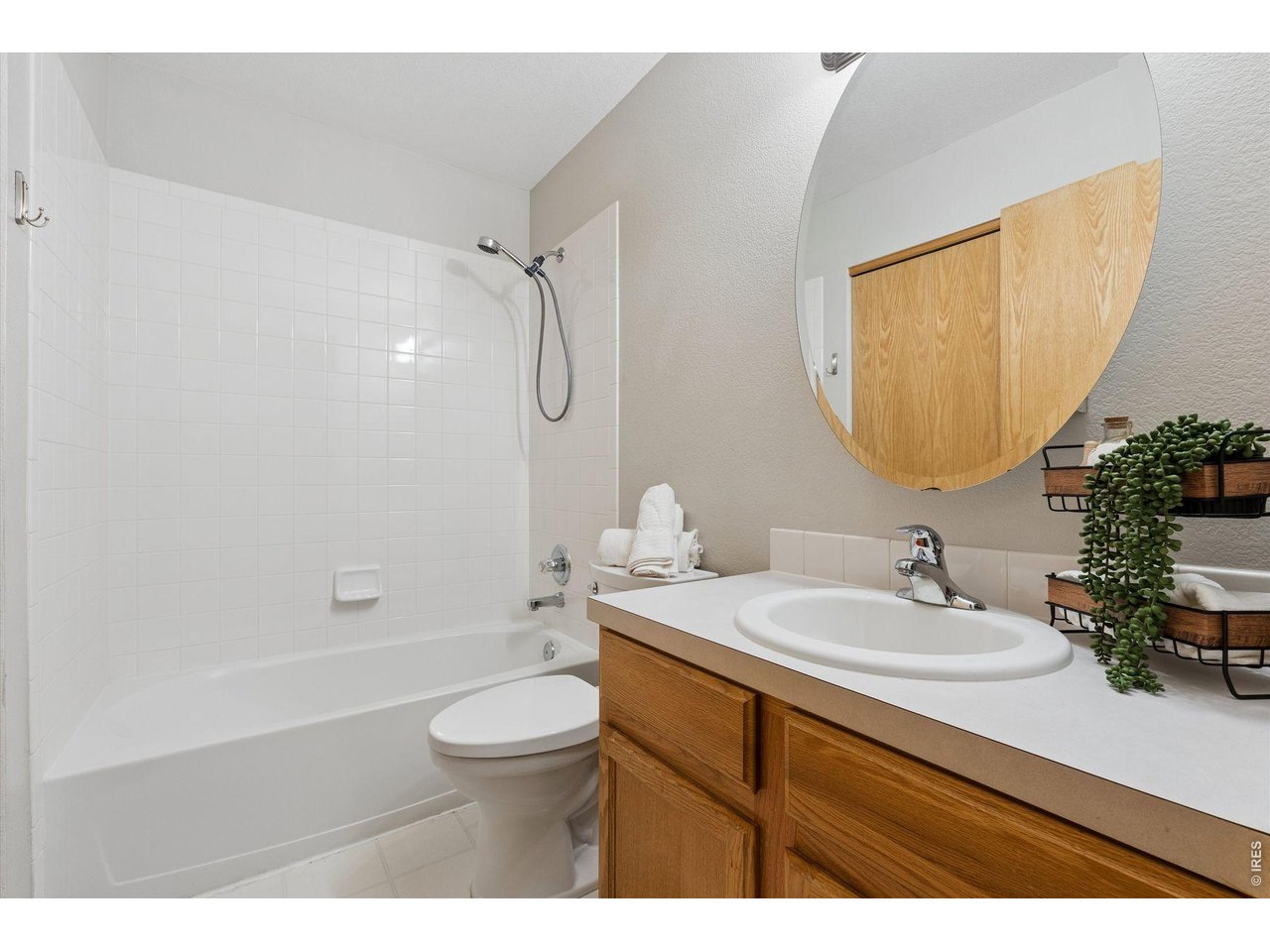 4121 La Junta Dr