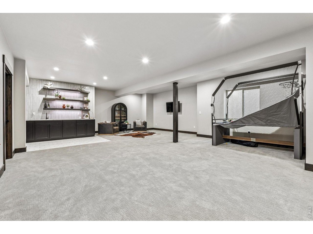 2355 Sugarloaf Rd