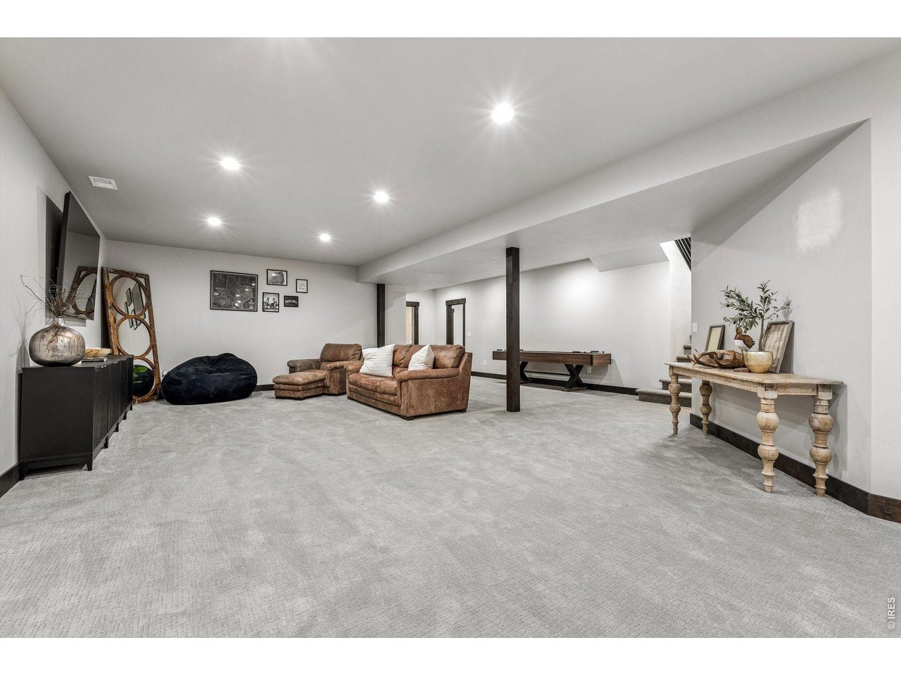 2355 Sugarloaf Rd