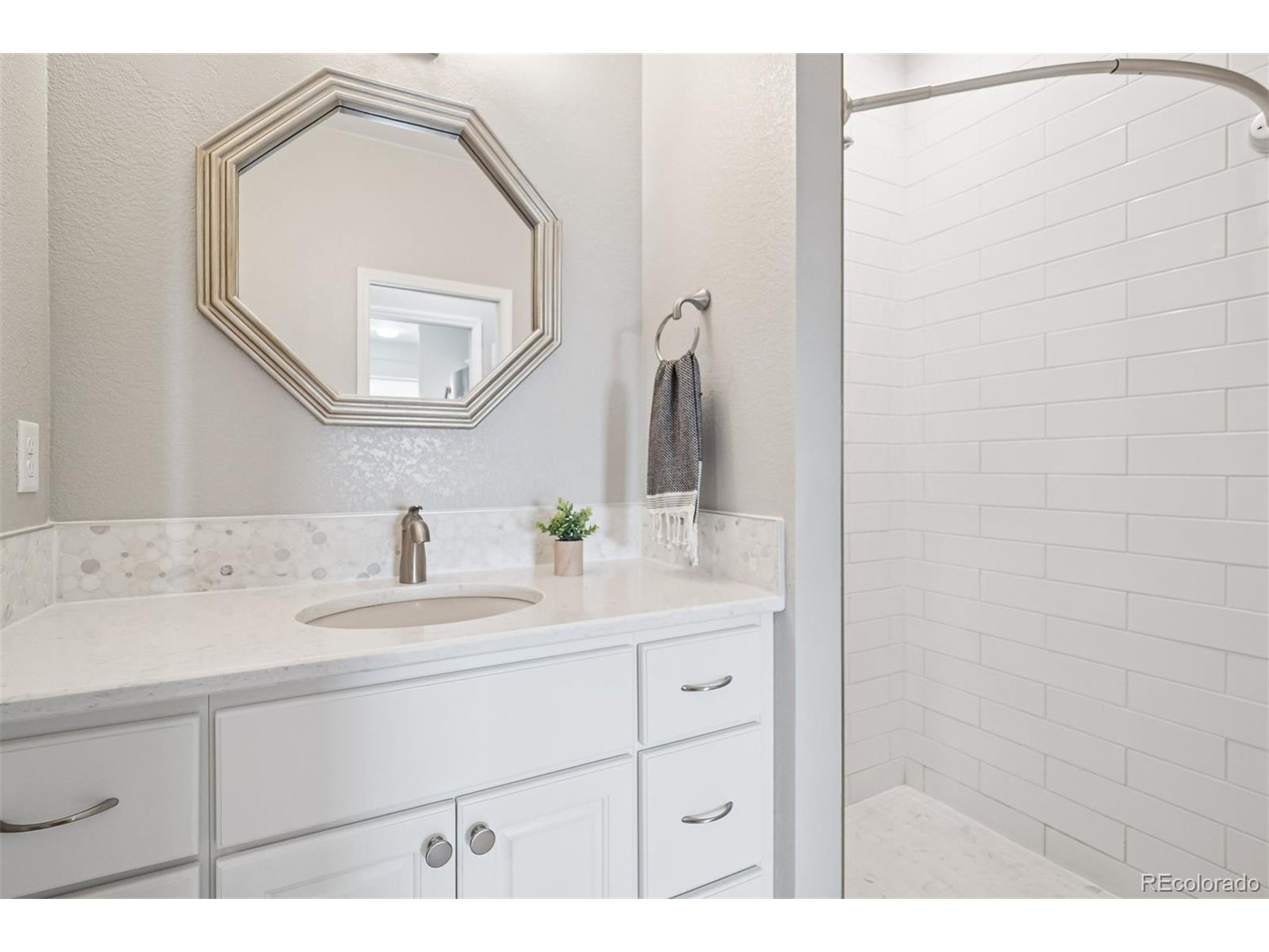 3300 Continental Cir