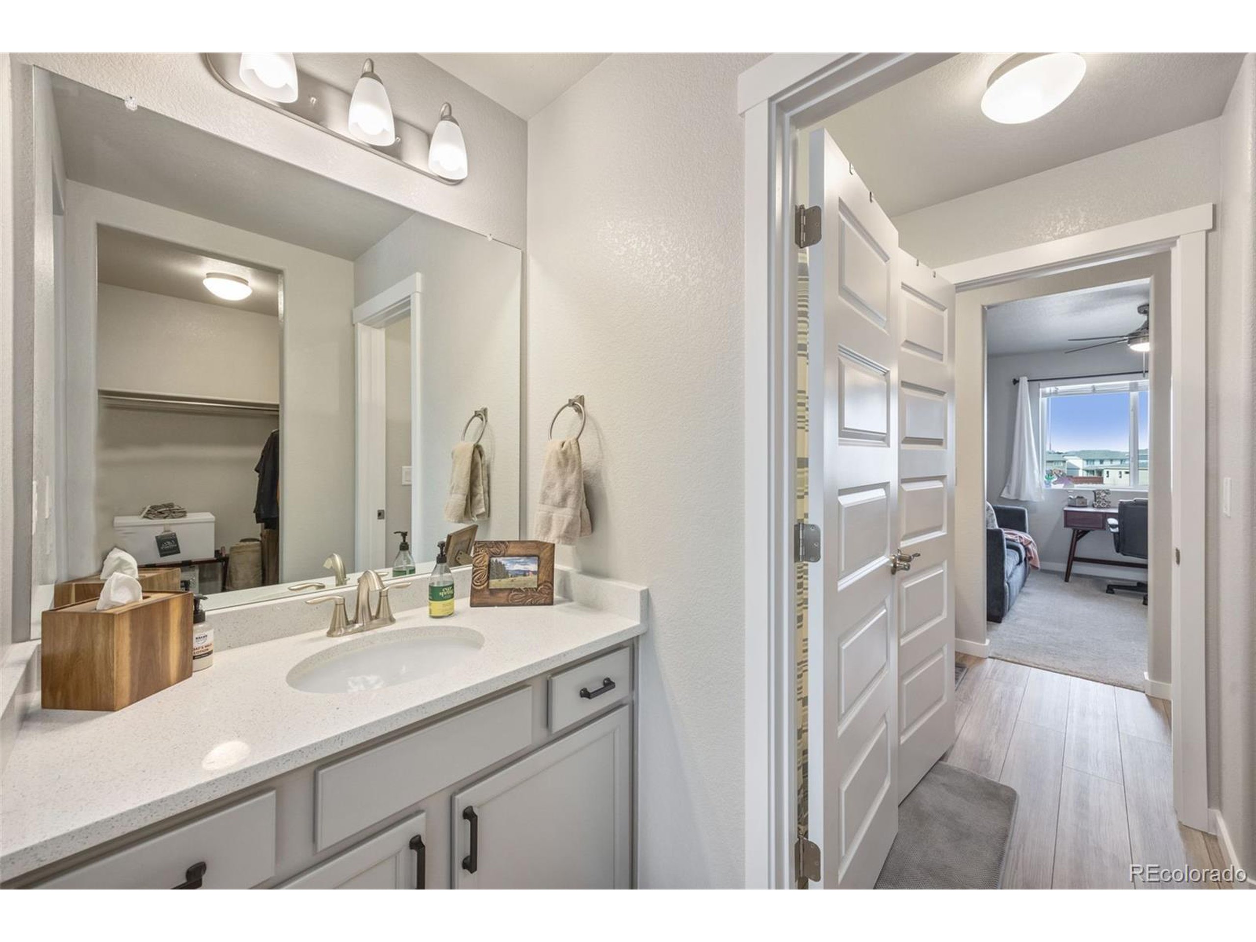 1727 Covered Bridge Pkwy