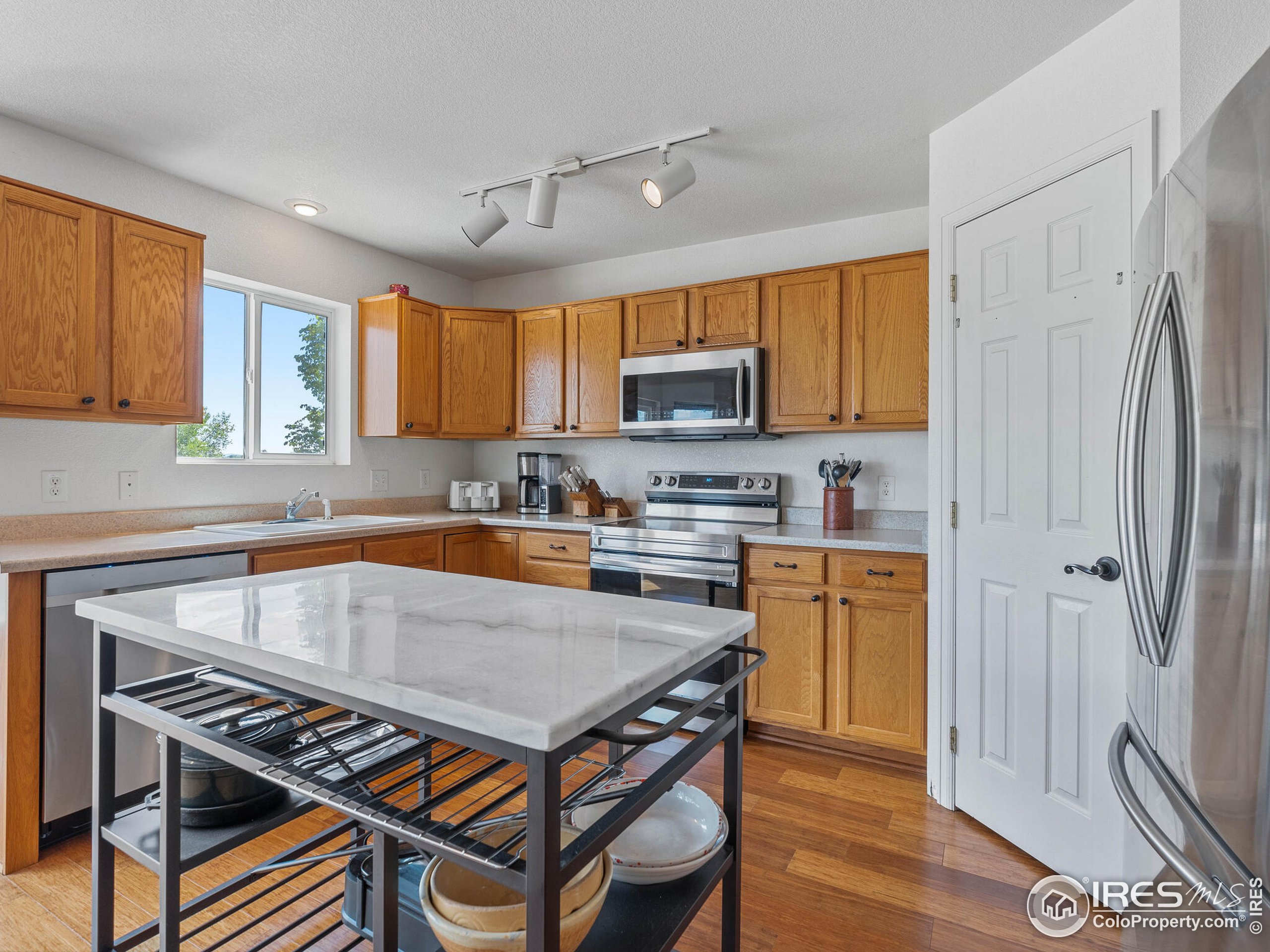 2039 Falcon Ridge Dr