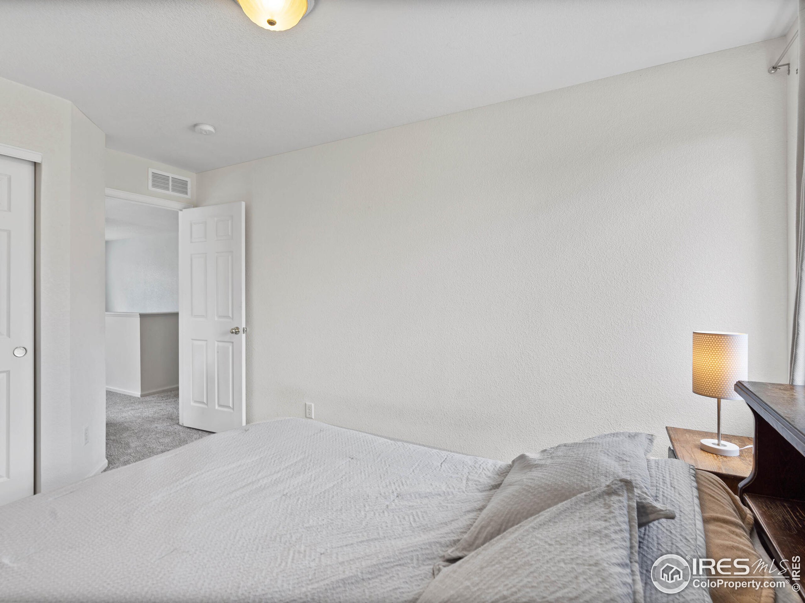 2039 Falcon Ridge Dr