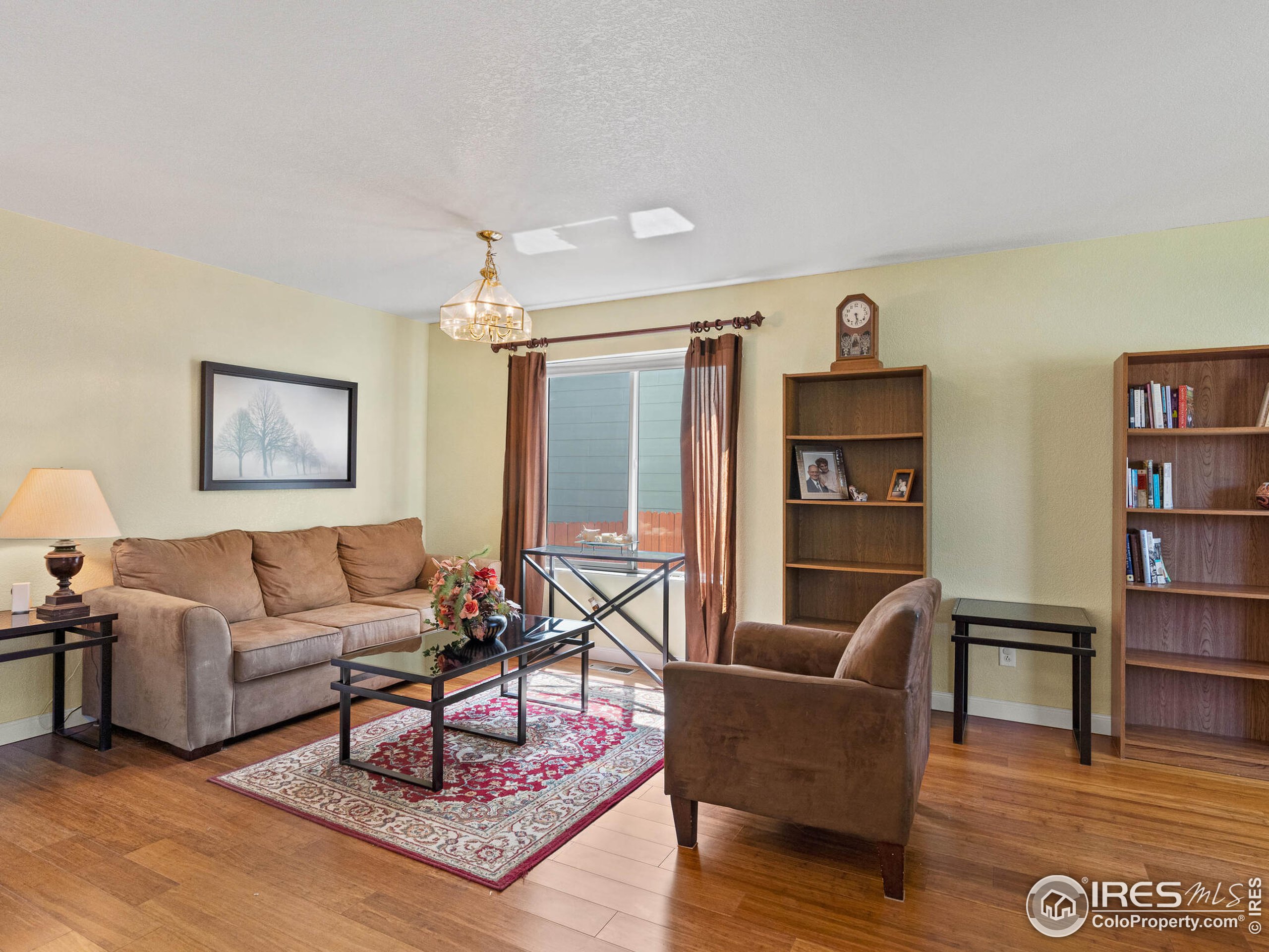 2039 Falcon Ridge Dr