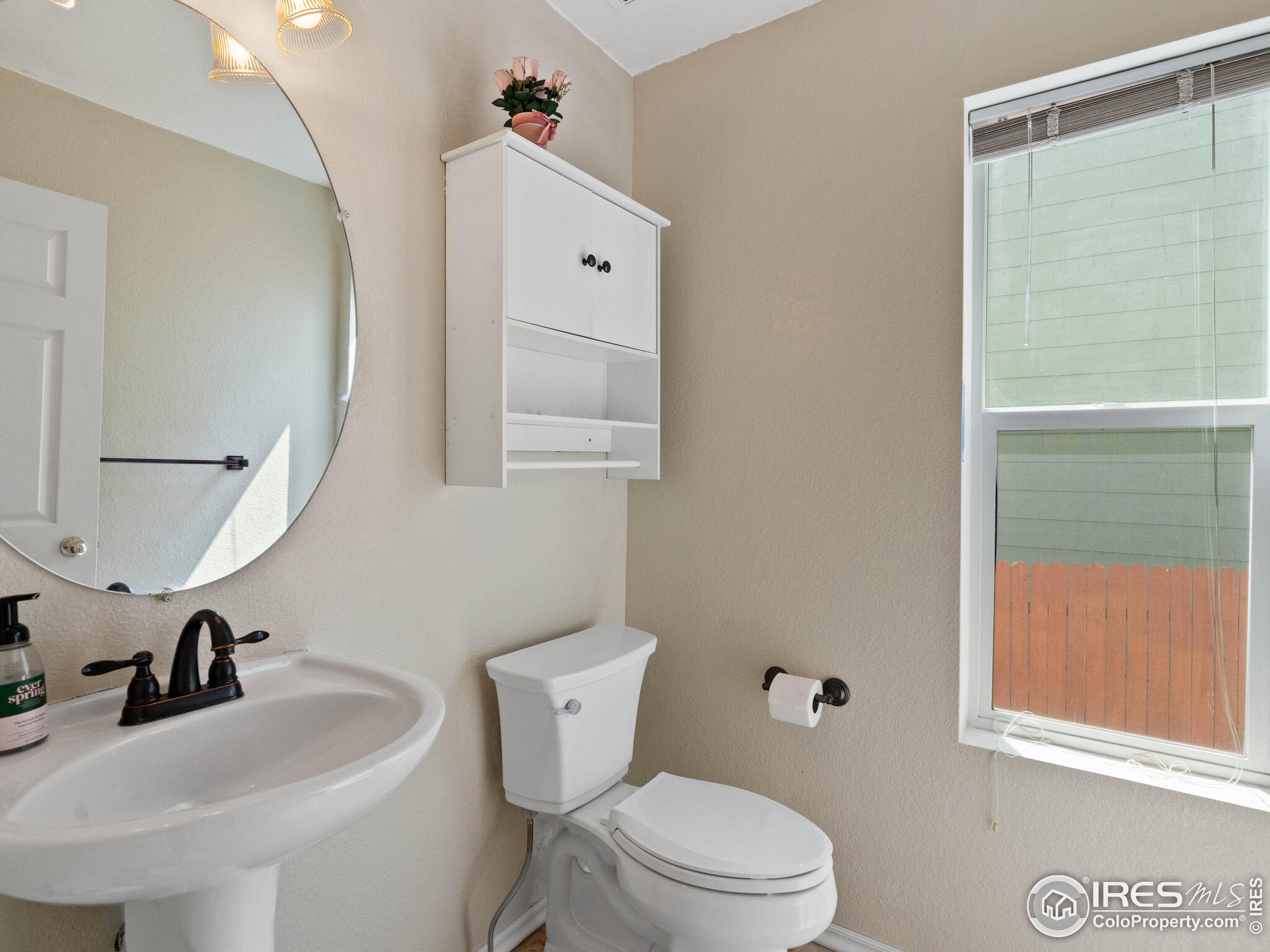 2039 Falcon Ridge Dr