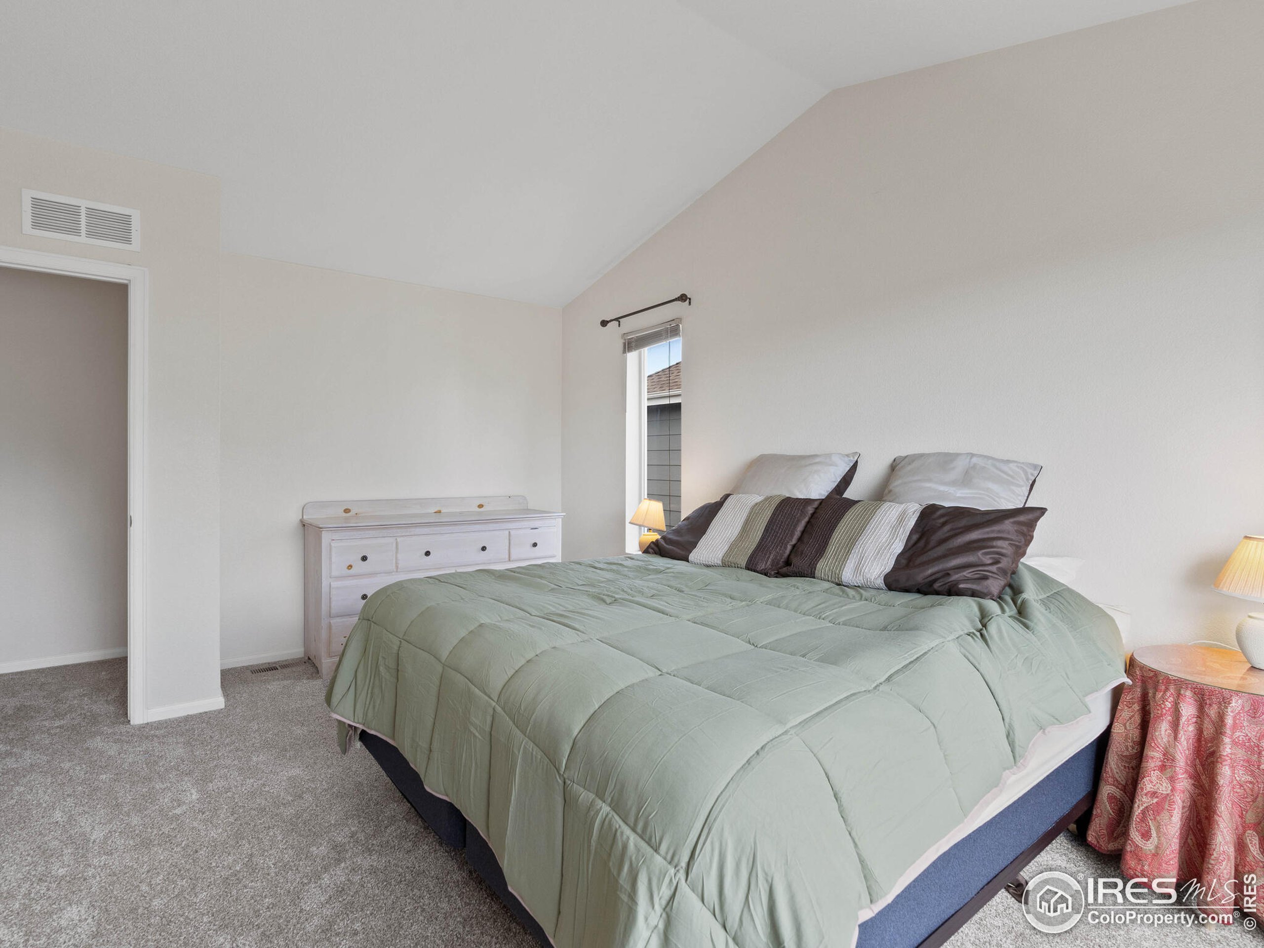 2039 Falcon Ridge Dr