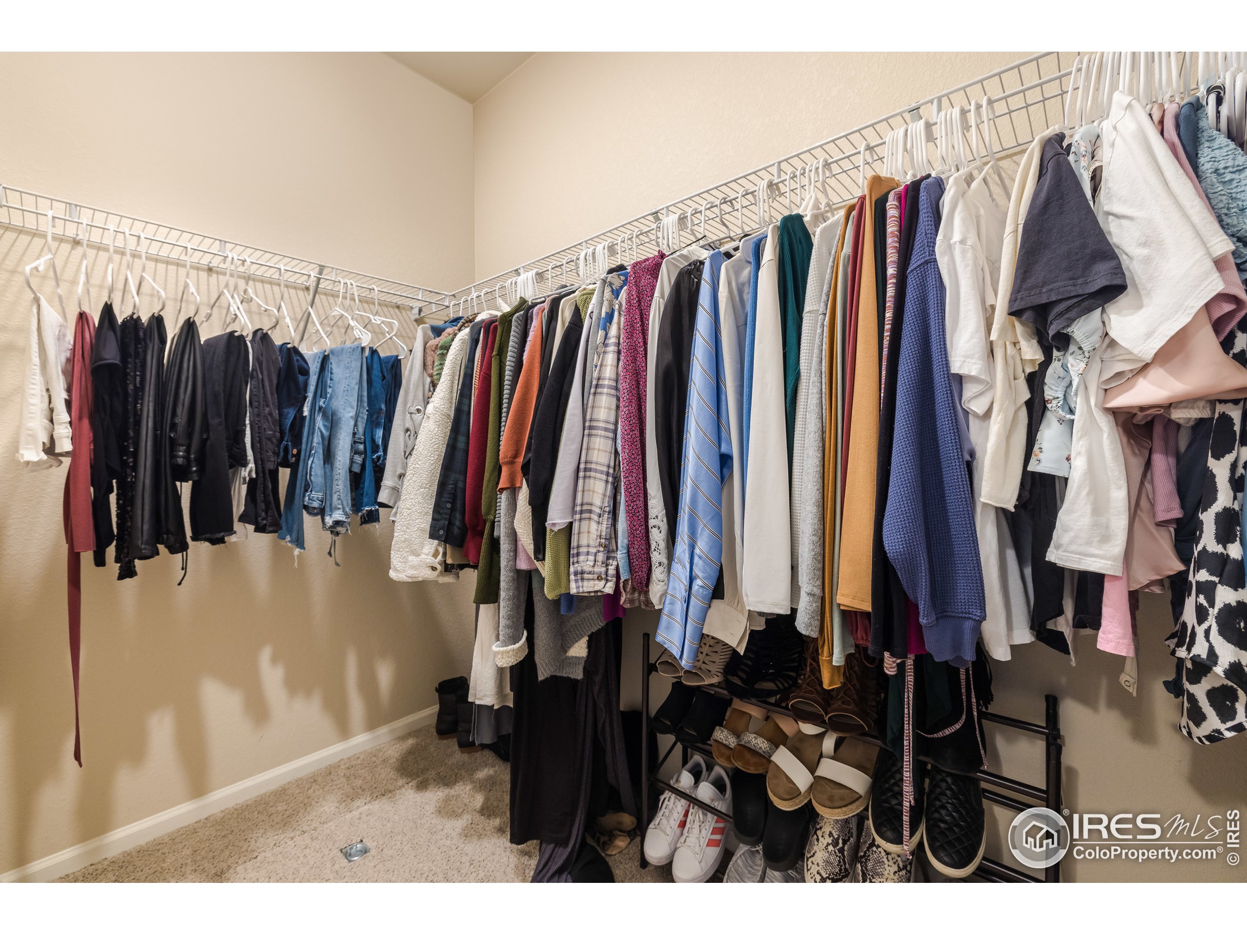 2924 Pawnee Creek Dr