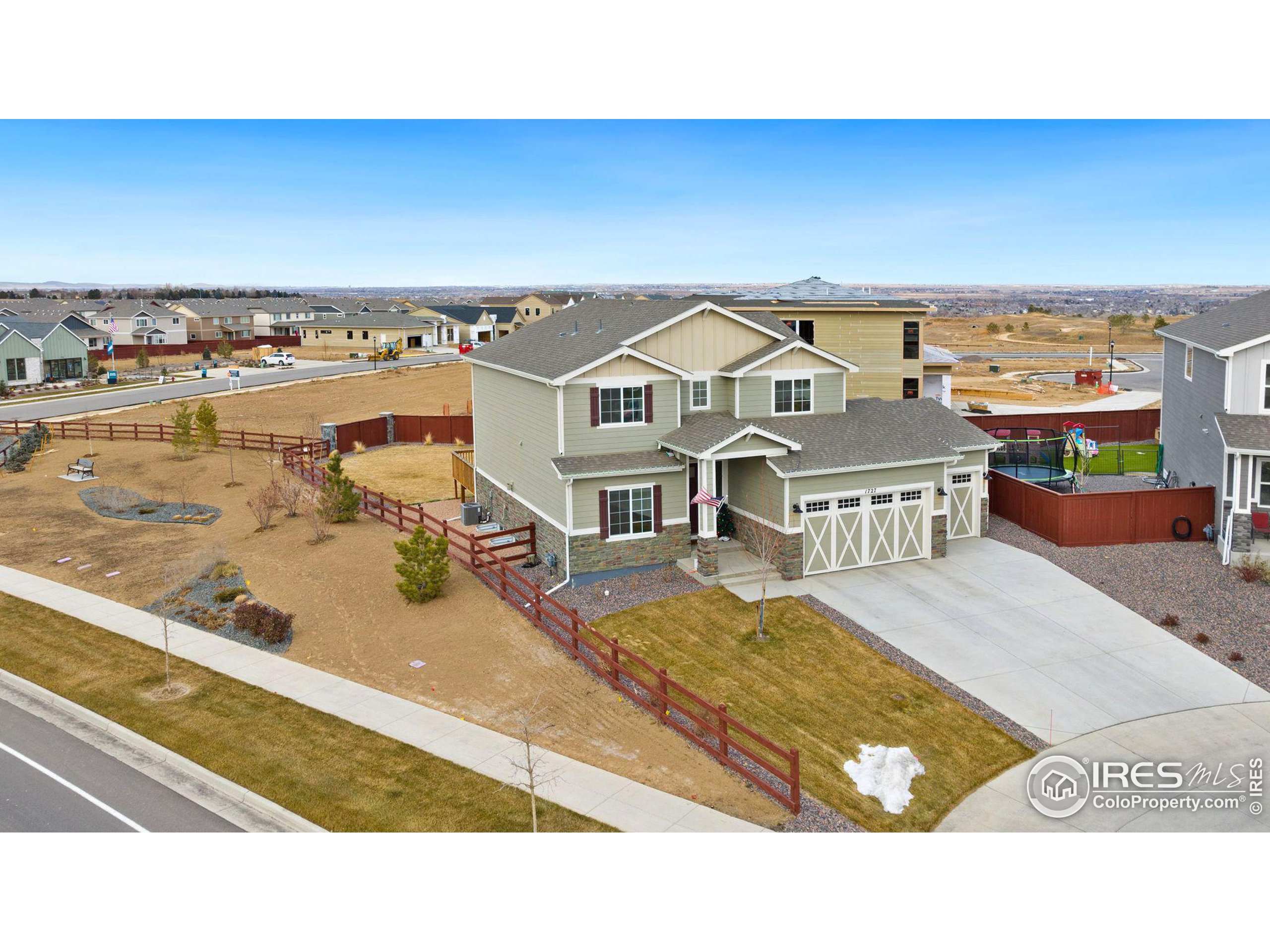 1727 Covered Bridge Pkwy