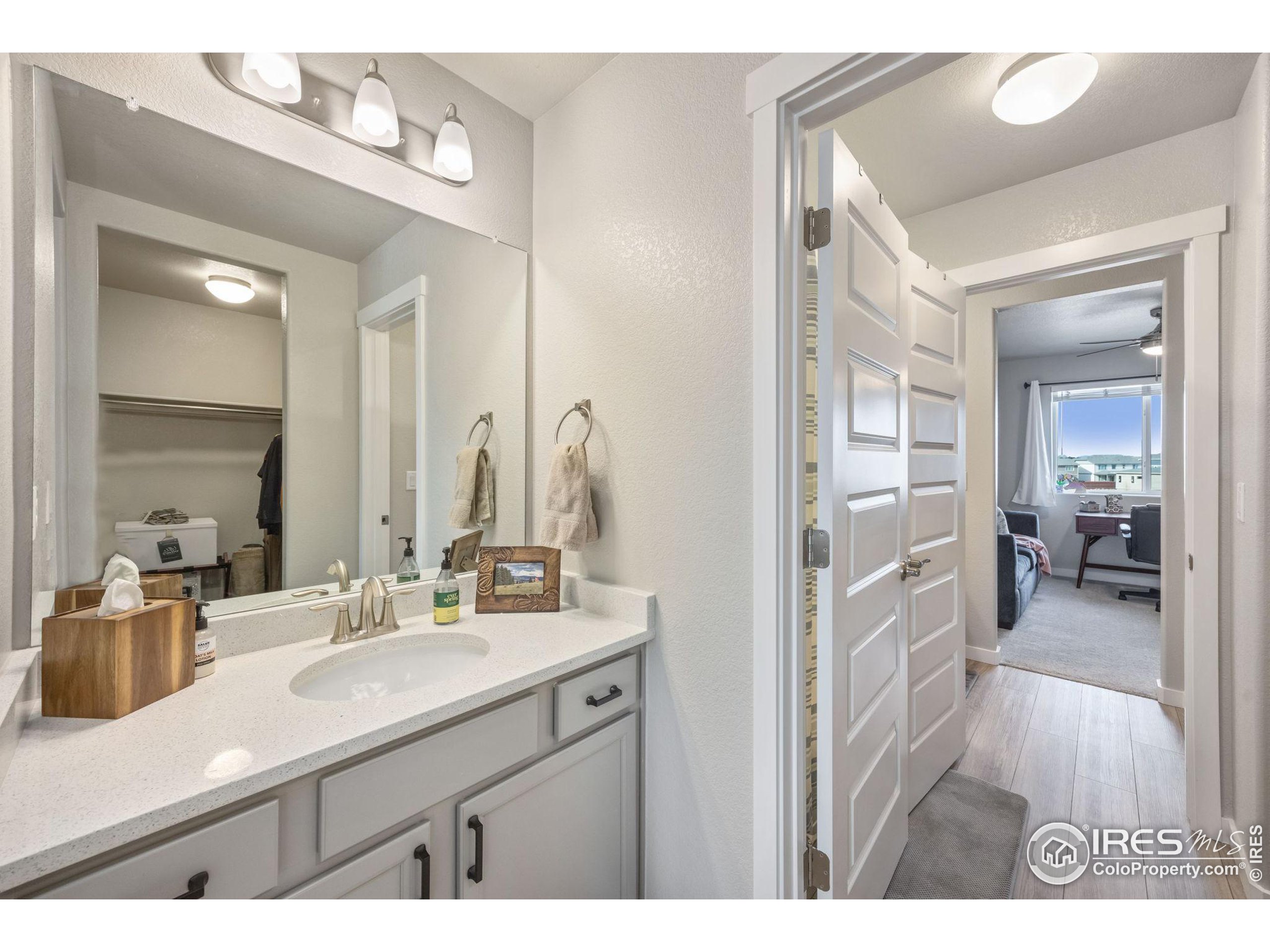 1727 Covered Bridge Pkwy