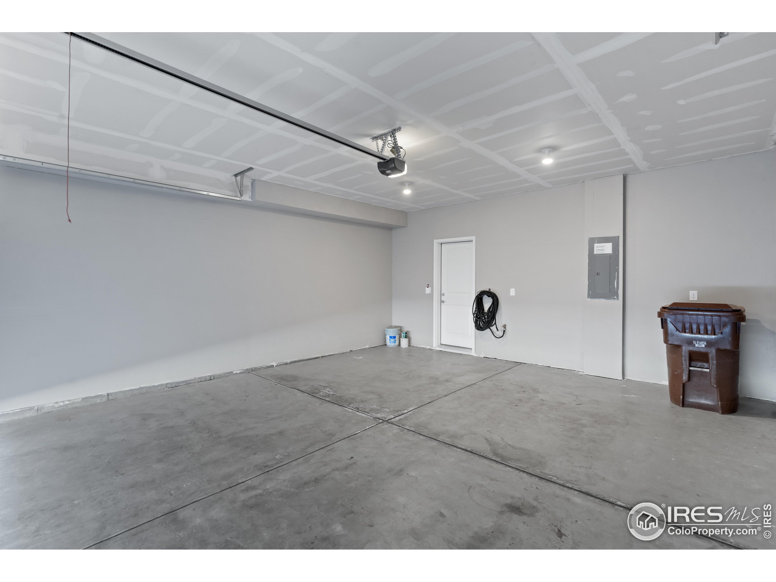 1686 Grand Ave Unit: 3