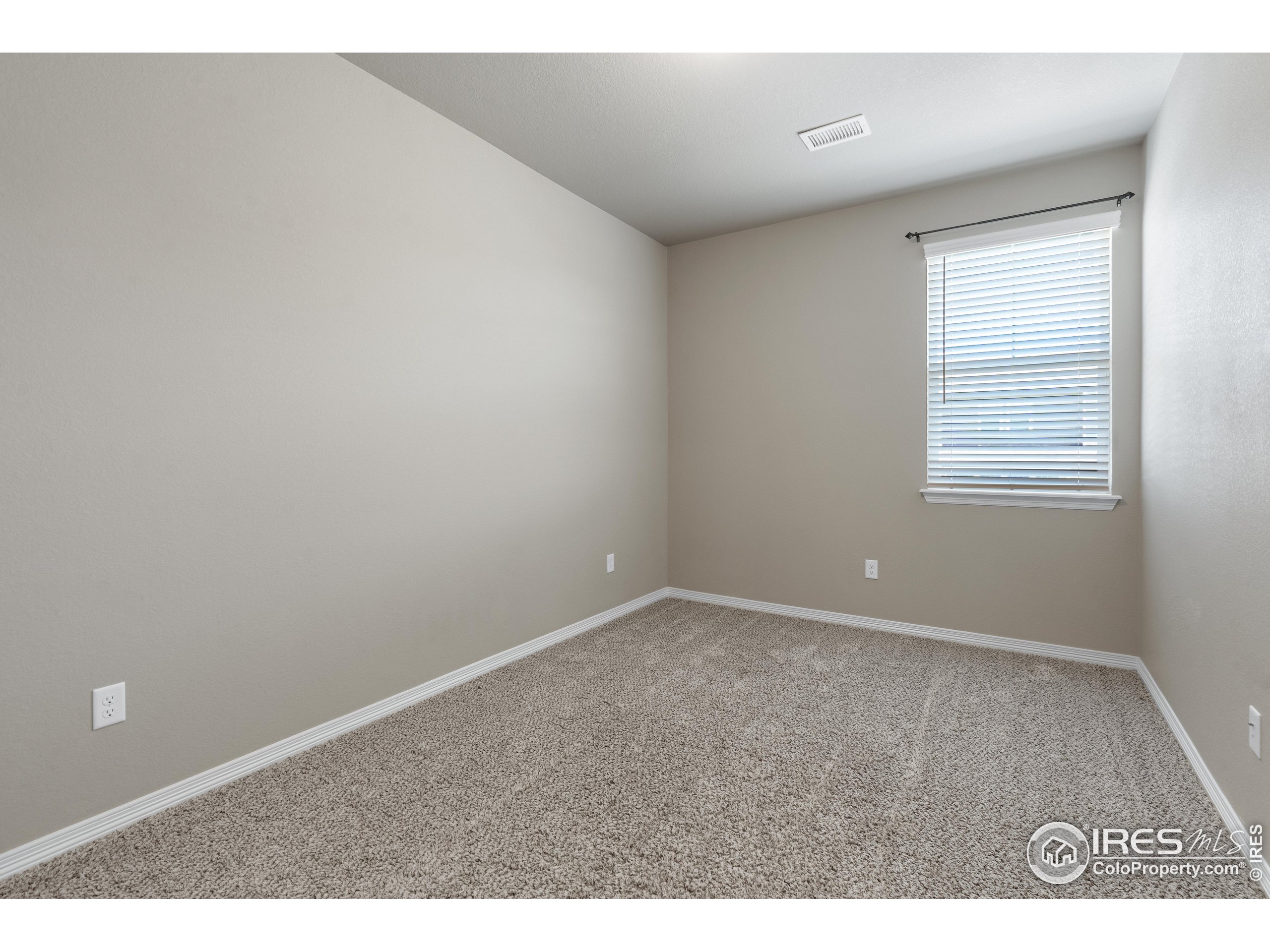 1686 Grand Ave Unit: 3