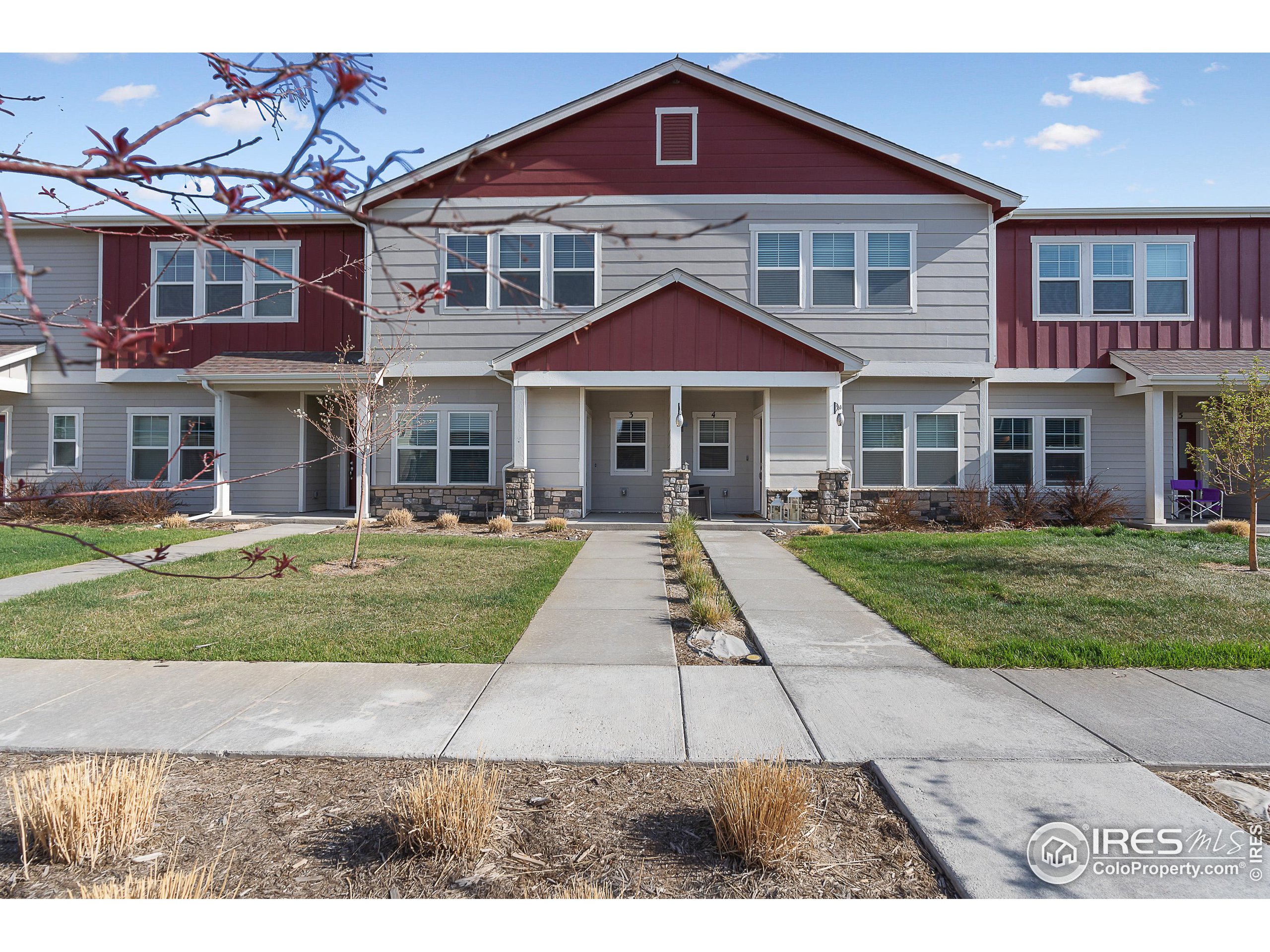 1686 Grand Ave Unit: 3