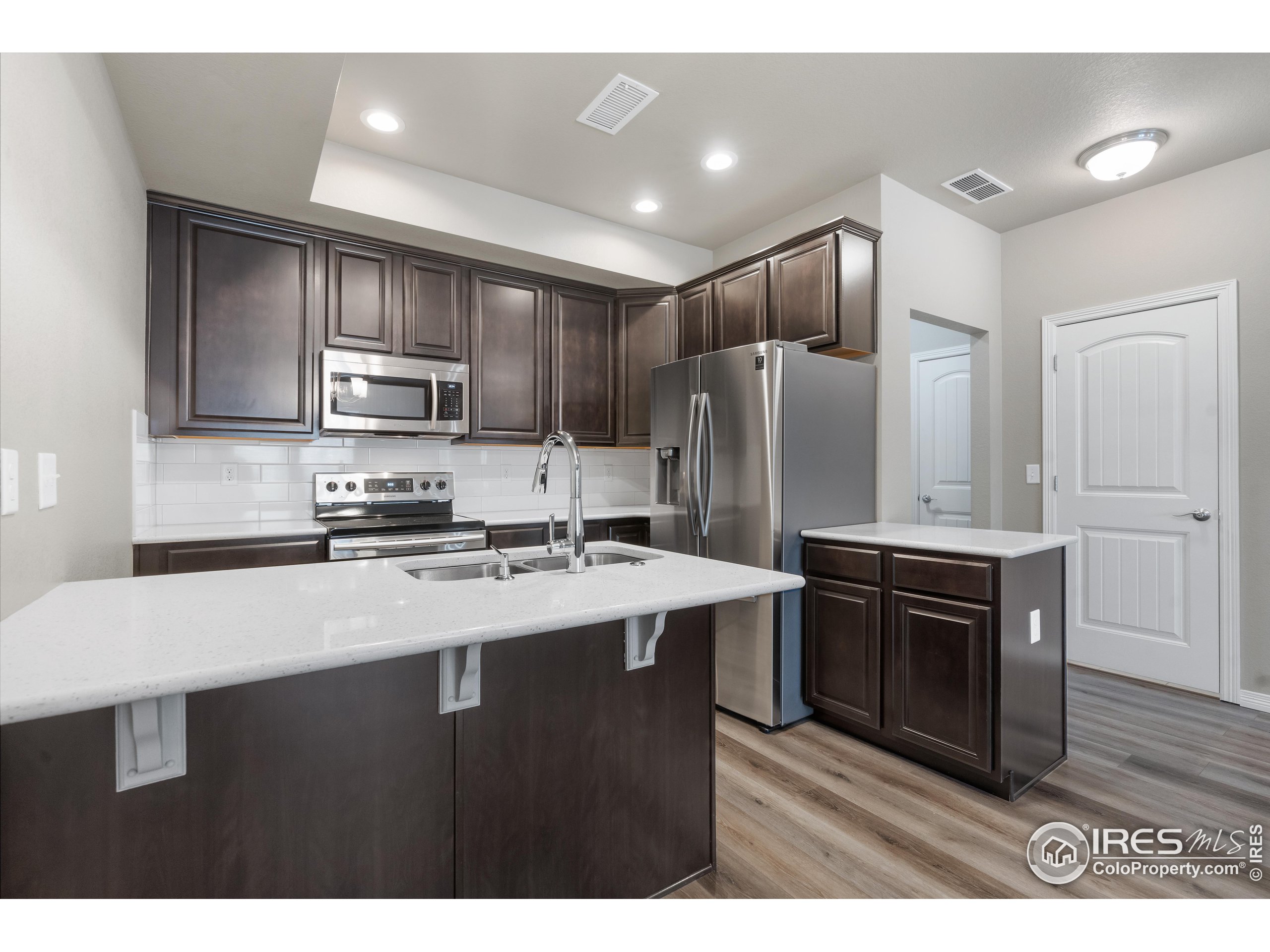 1686 Grand Ave Unit: 3