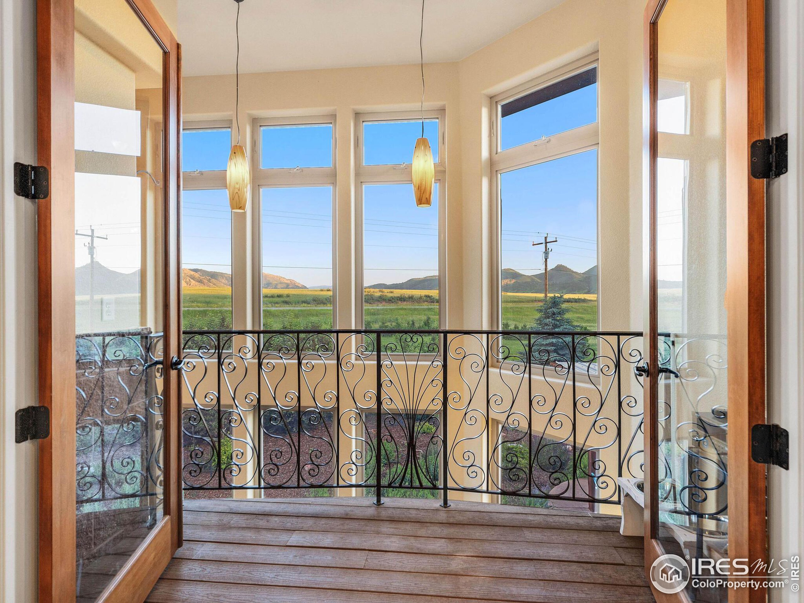 882 W County Road 74e