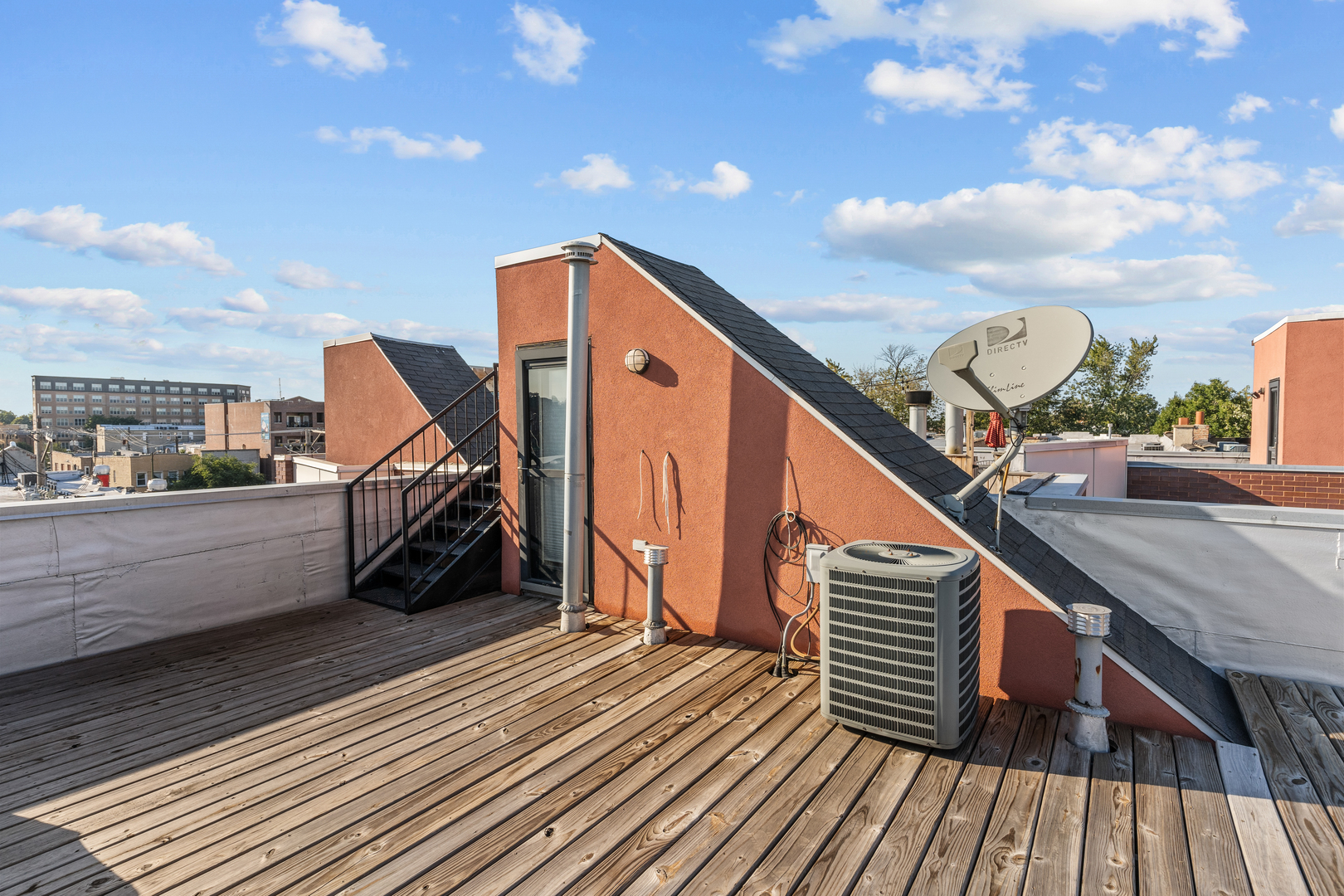 2330 W Armitage Avenue Unit: H