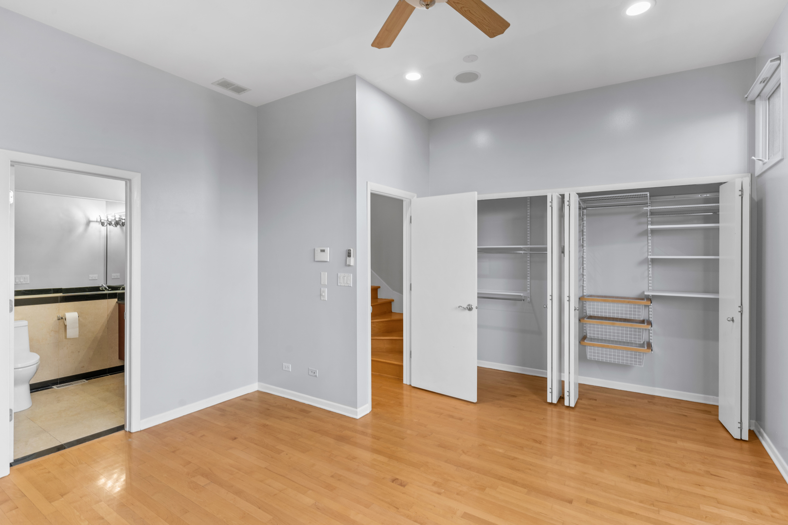 2330 W Armitage Avenue Unit: H