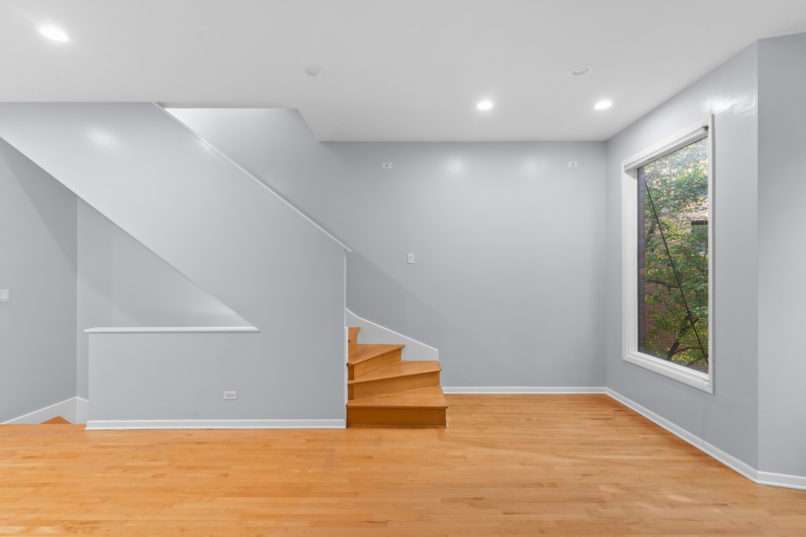 2330 W Armitage Avenue Unit: H