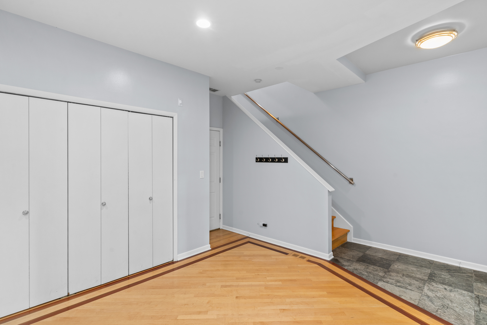 2330 W Armitage Avenue Unit: H