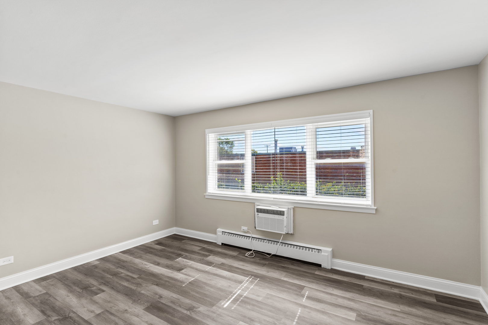 4747 N Ronald Street Unit: 1D