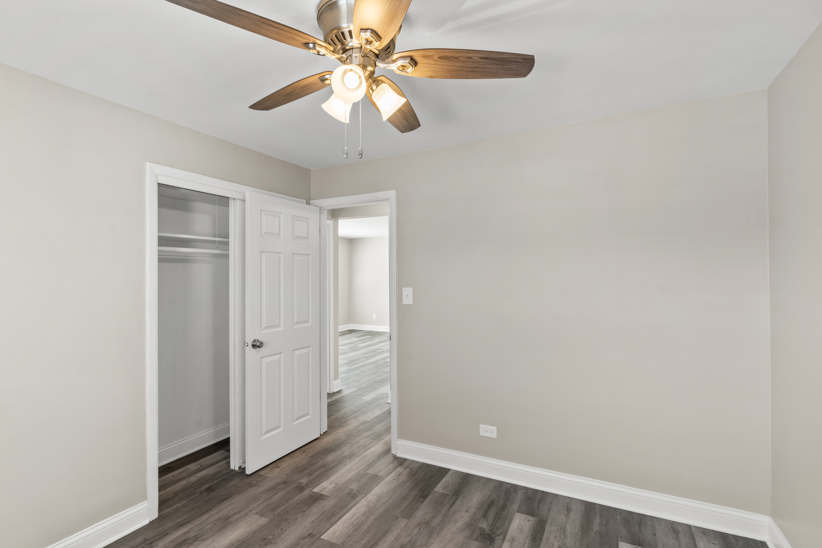 4747 N Ronald Street Unit: 1D