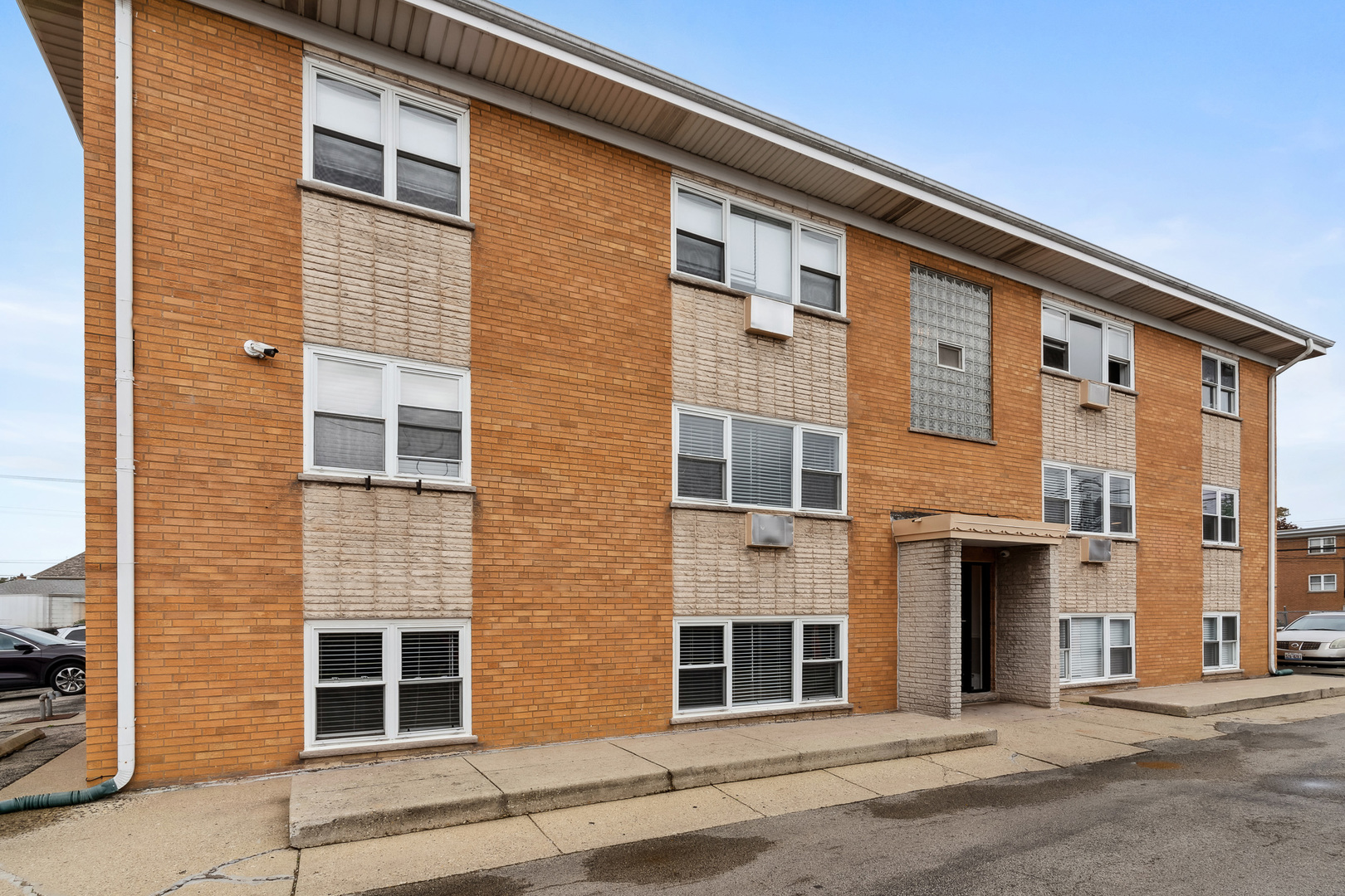 4747 N Ronald Street Unit: 1D