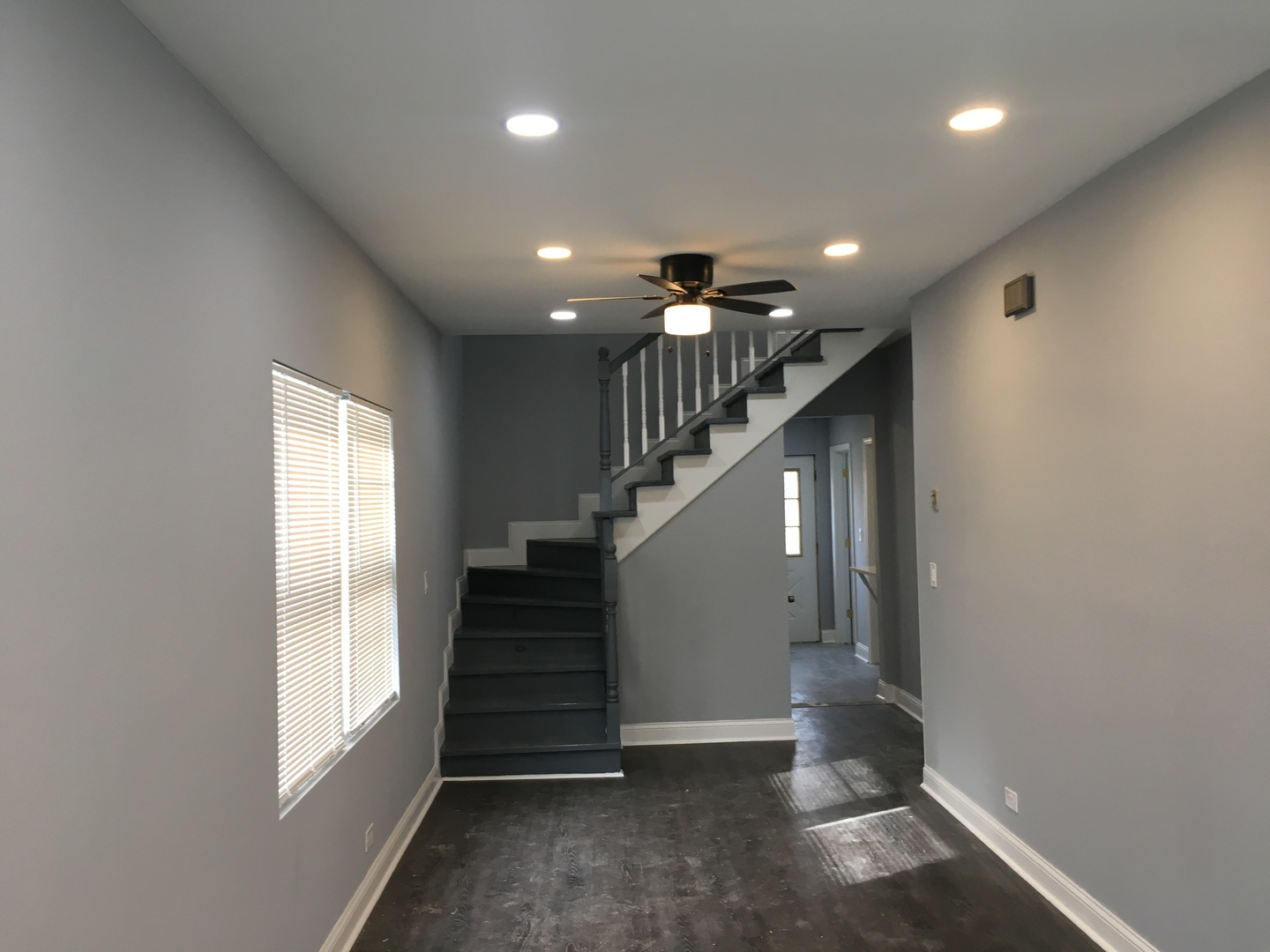 4610 N Karlov Avenue Unit: 1