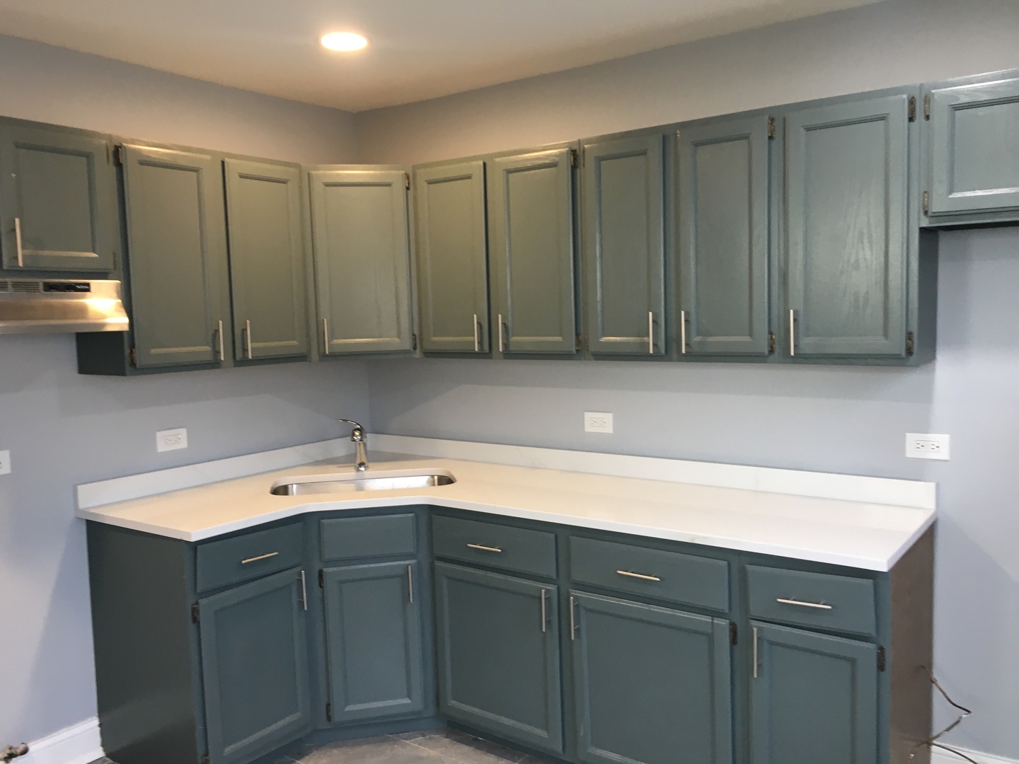 4610 N Karlov Avenue Unit: 1