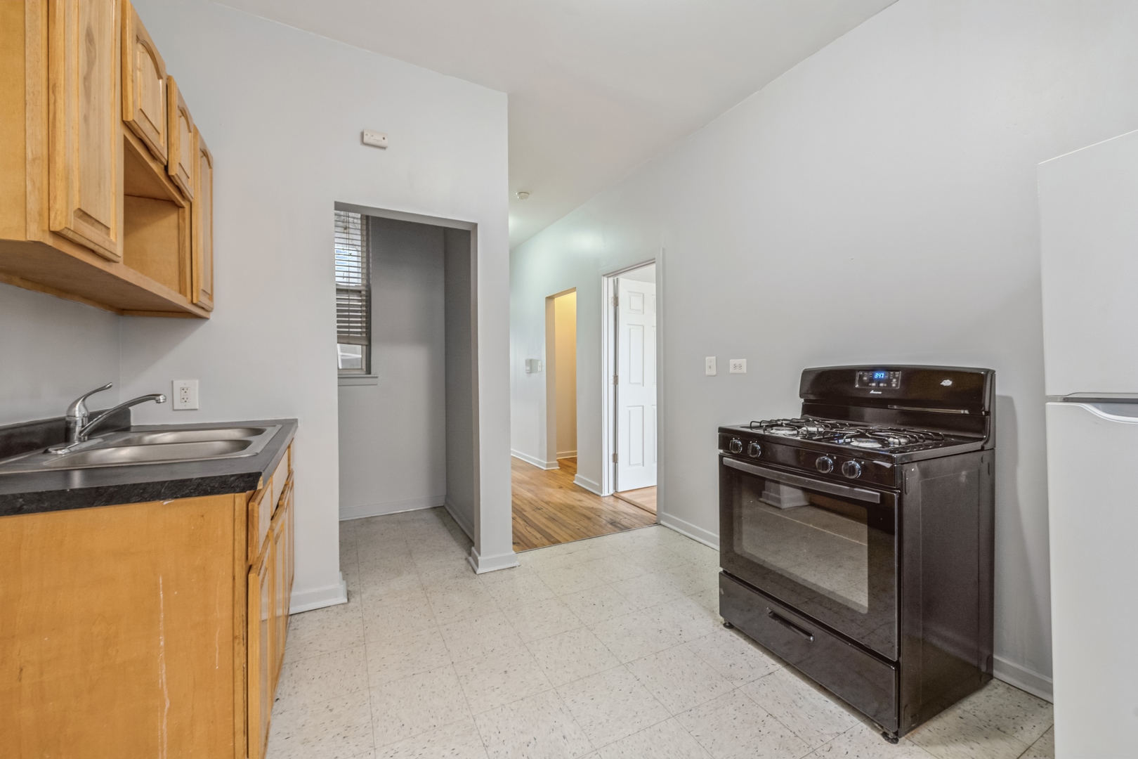 3204 W Fulton Boulevard Unit: 3
