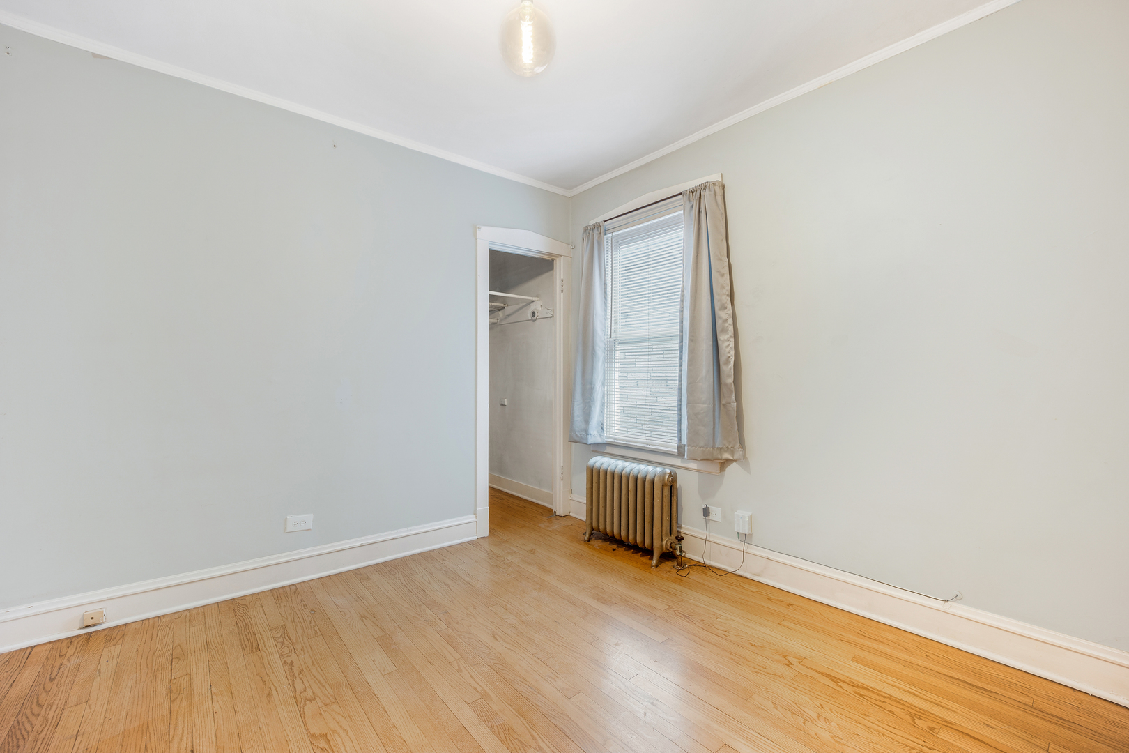 5058 W Carmen Avenue Unit: 1F