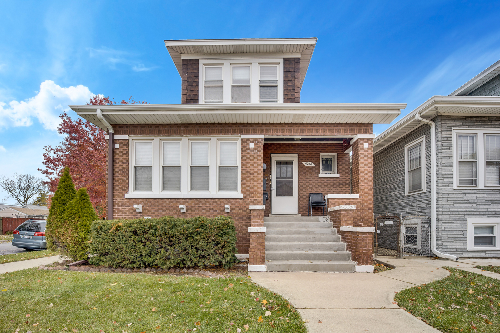 5058 W Carmen Avenue Unit: 1F