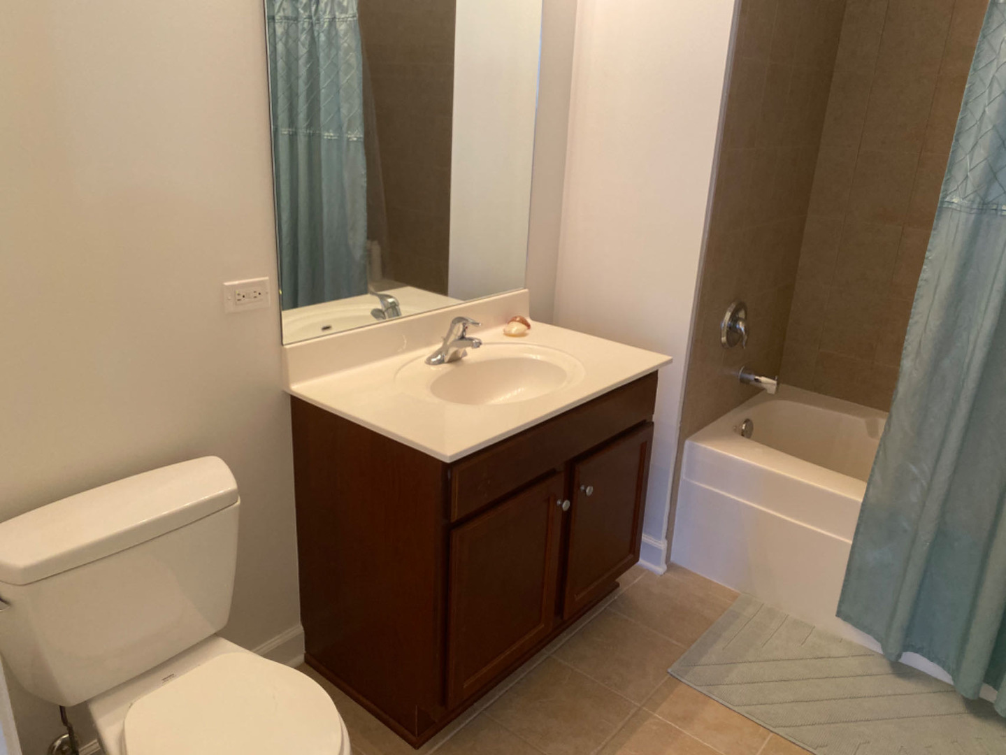 100 E 14th Street Unit: 2304