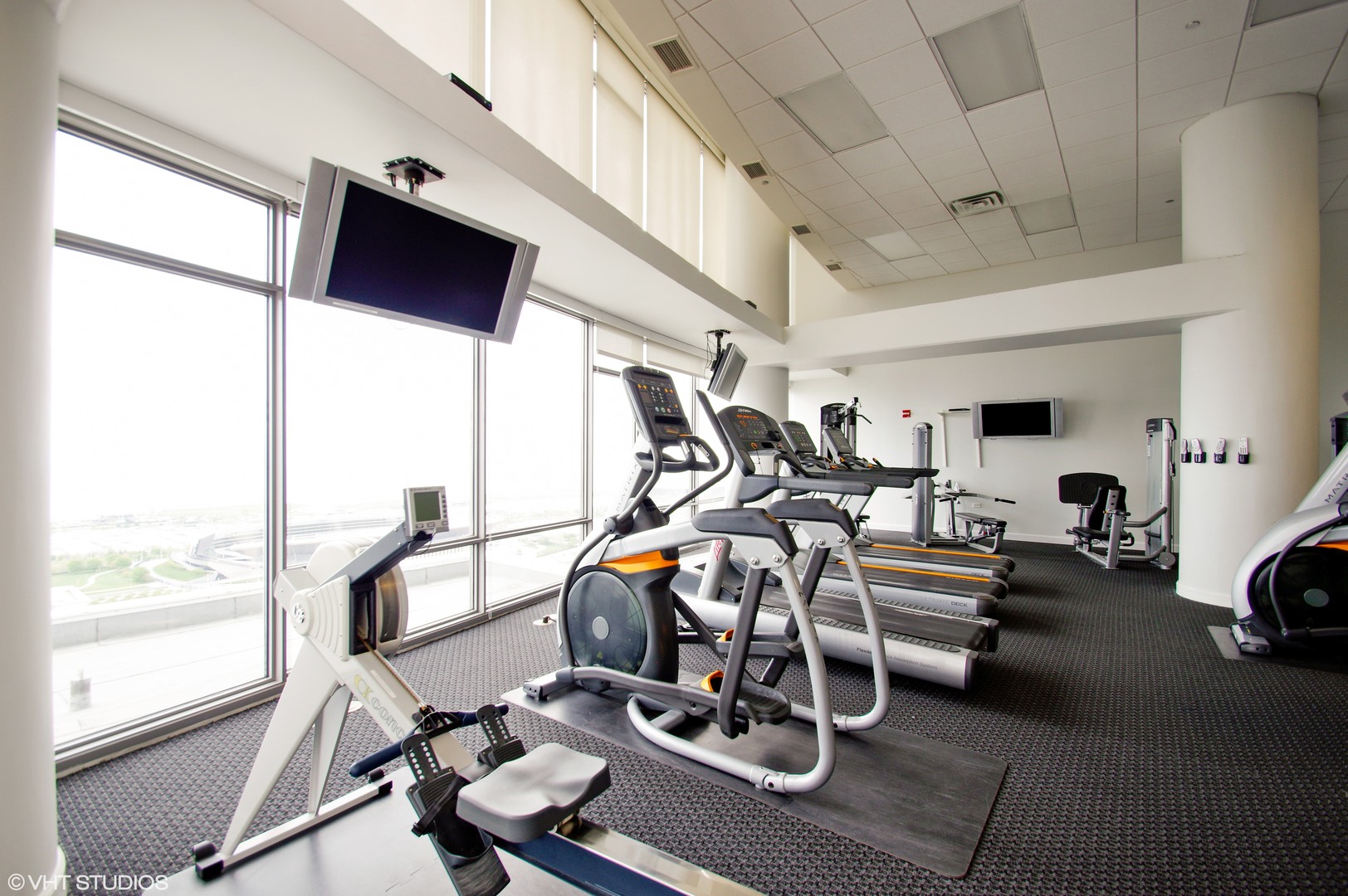 100 E 14th Street Unit: 2304