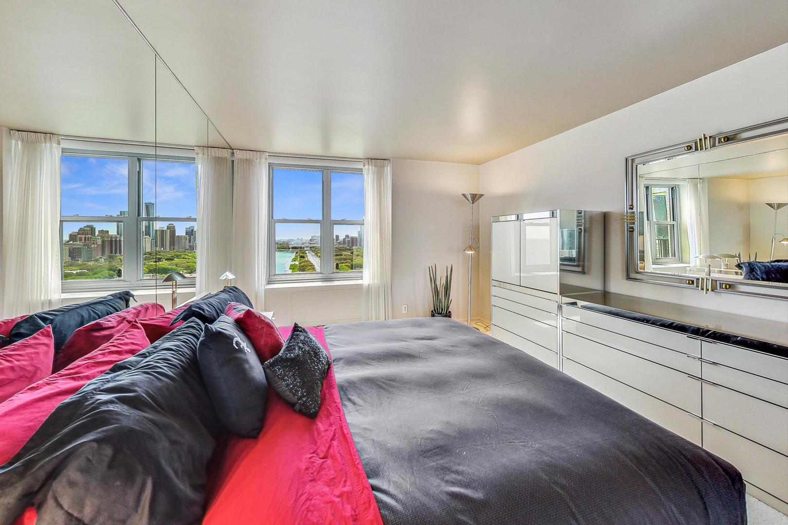 400 E Randolph Street Unit: 2917