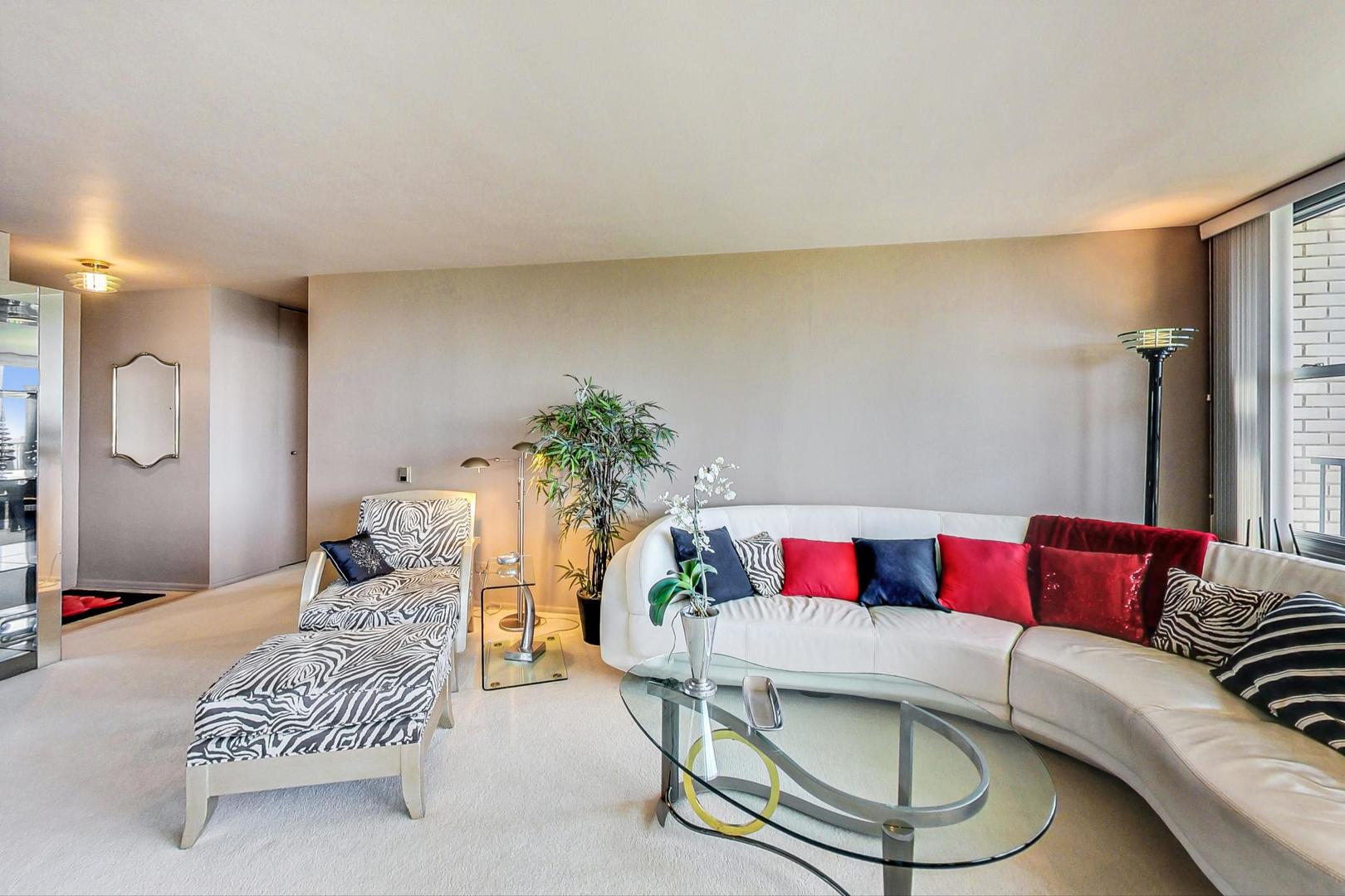 400 E Randolph Street Unit: 2917