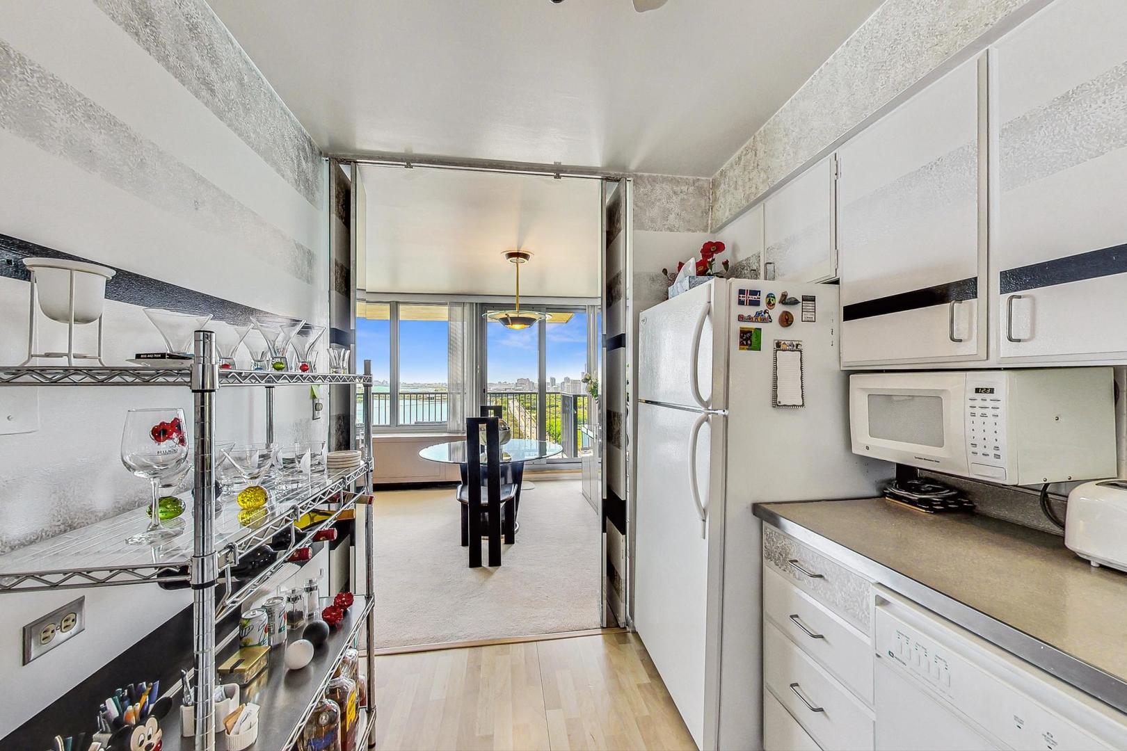 400 E Randolph Street Unit: 2917