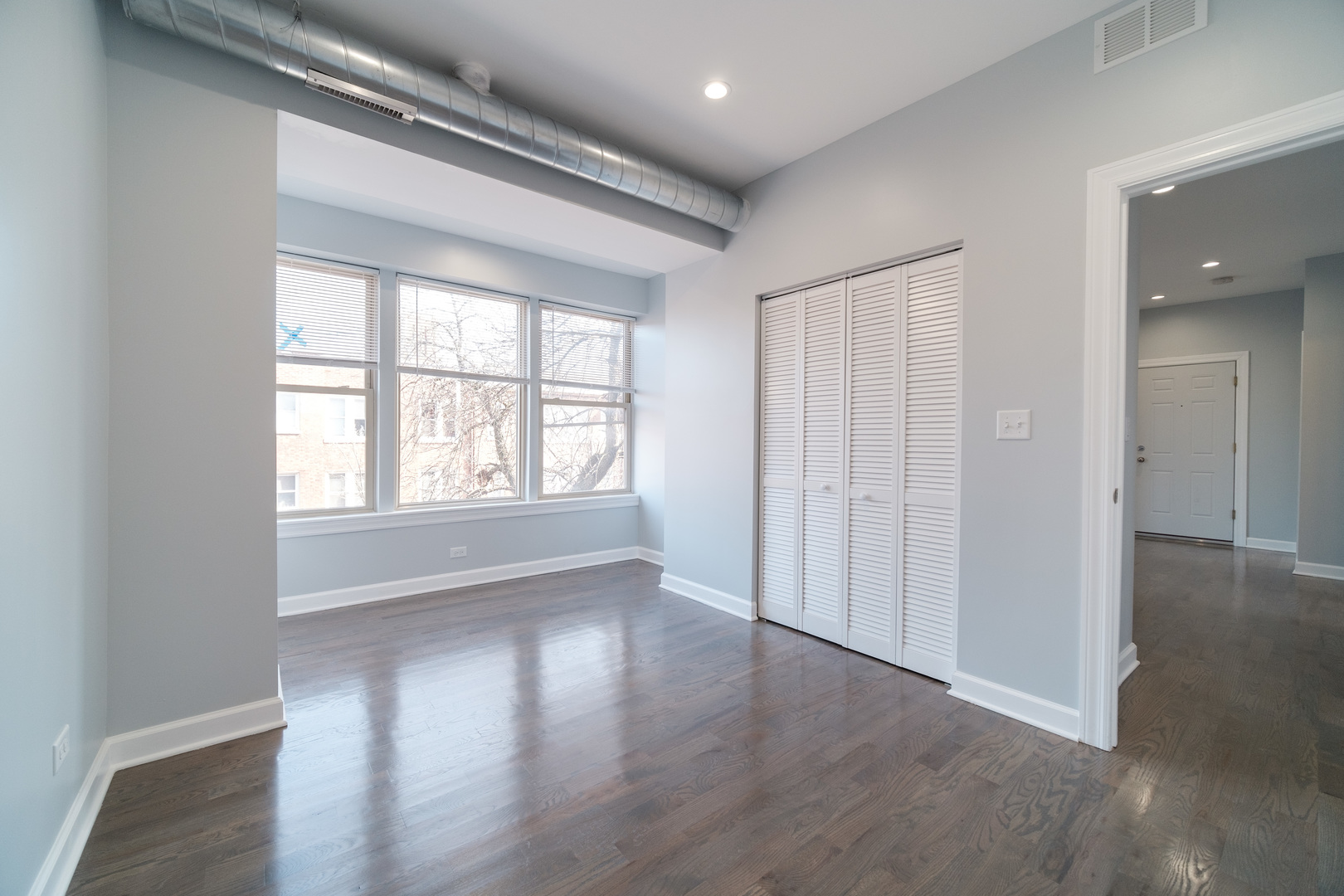 4658 N Albany Avenue Unit: 3