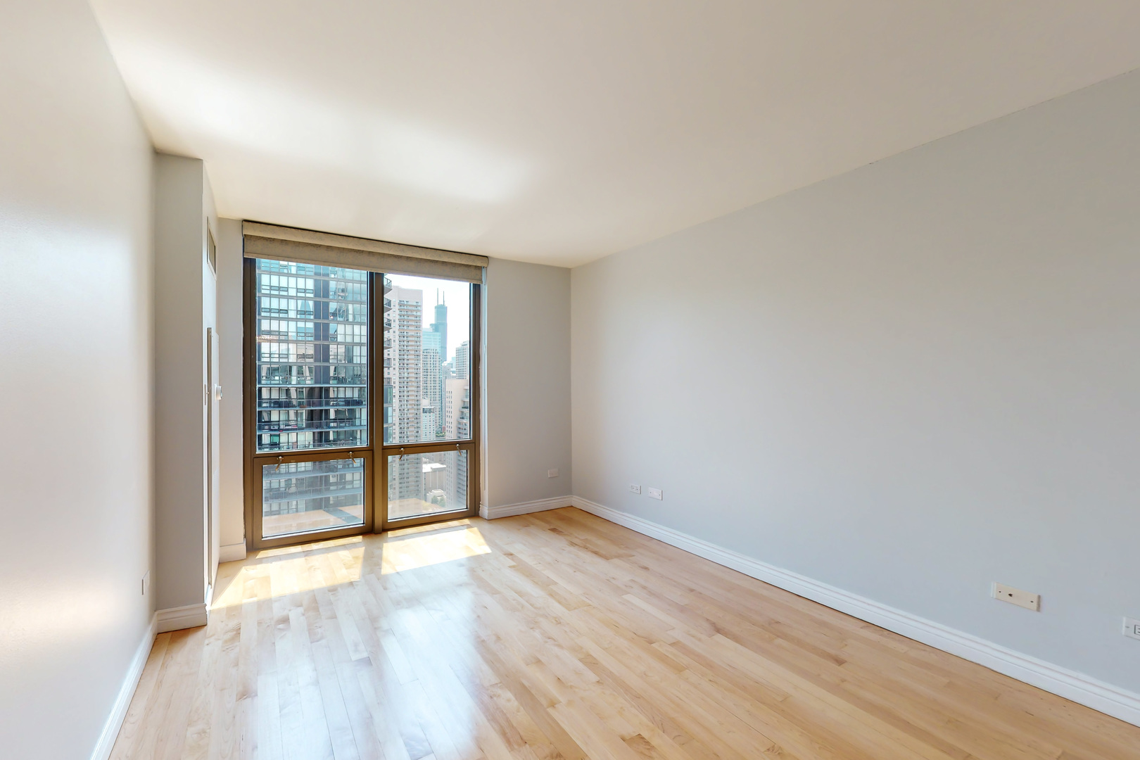 2 E ERIE Street Unit: 3803