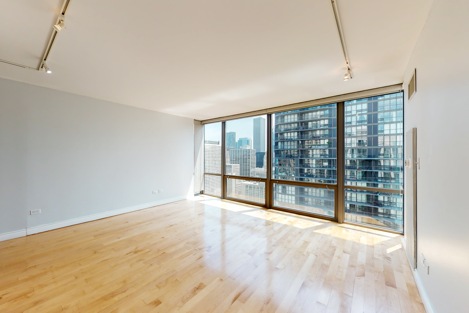 2 E ERIE Street Unit: 3803